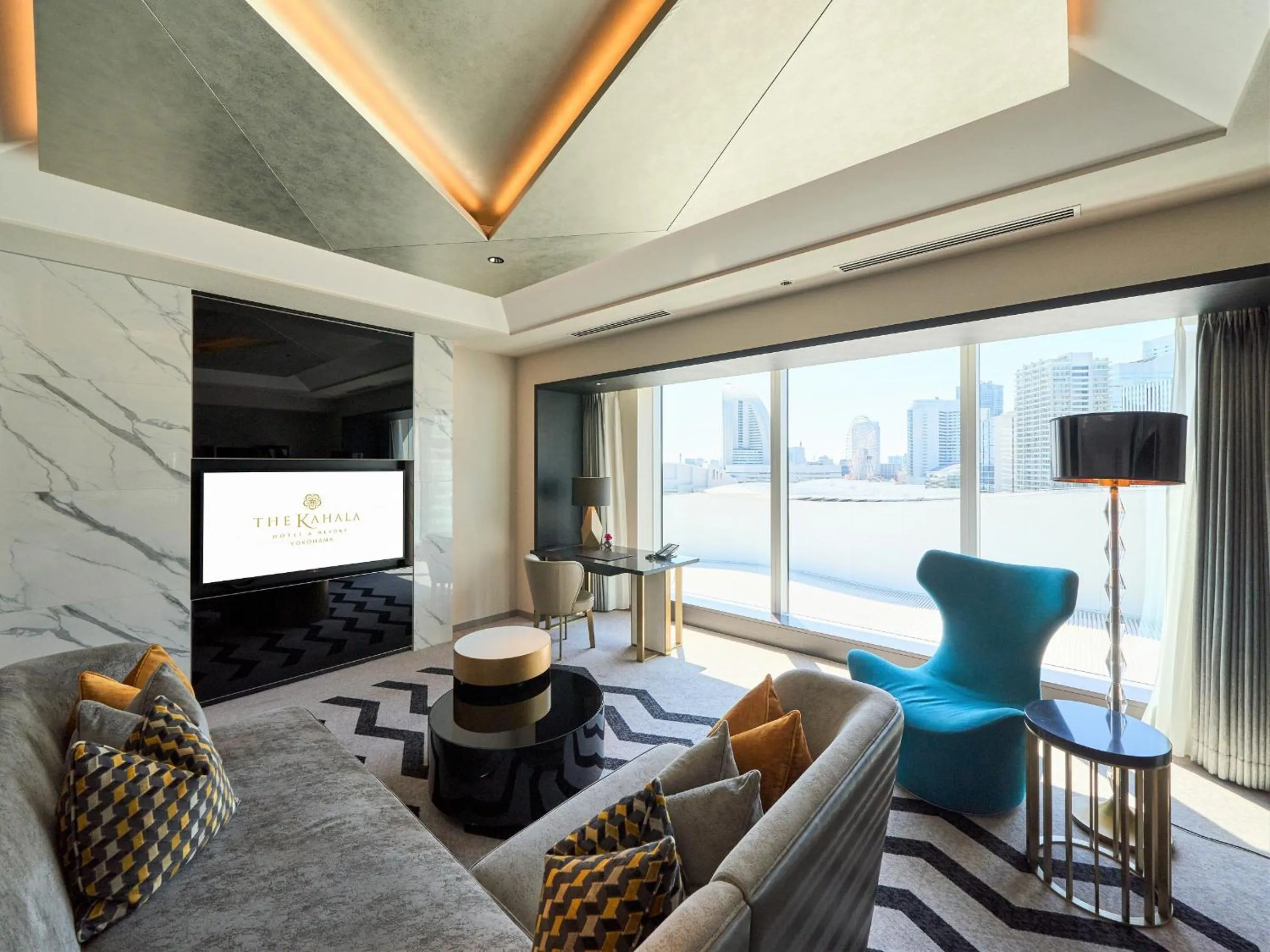 Living room in The Kahala Hotel & Resort Yokohama