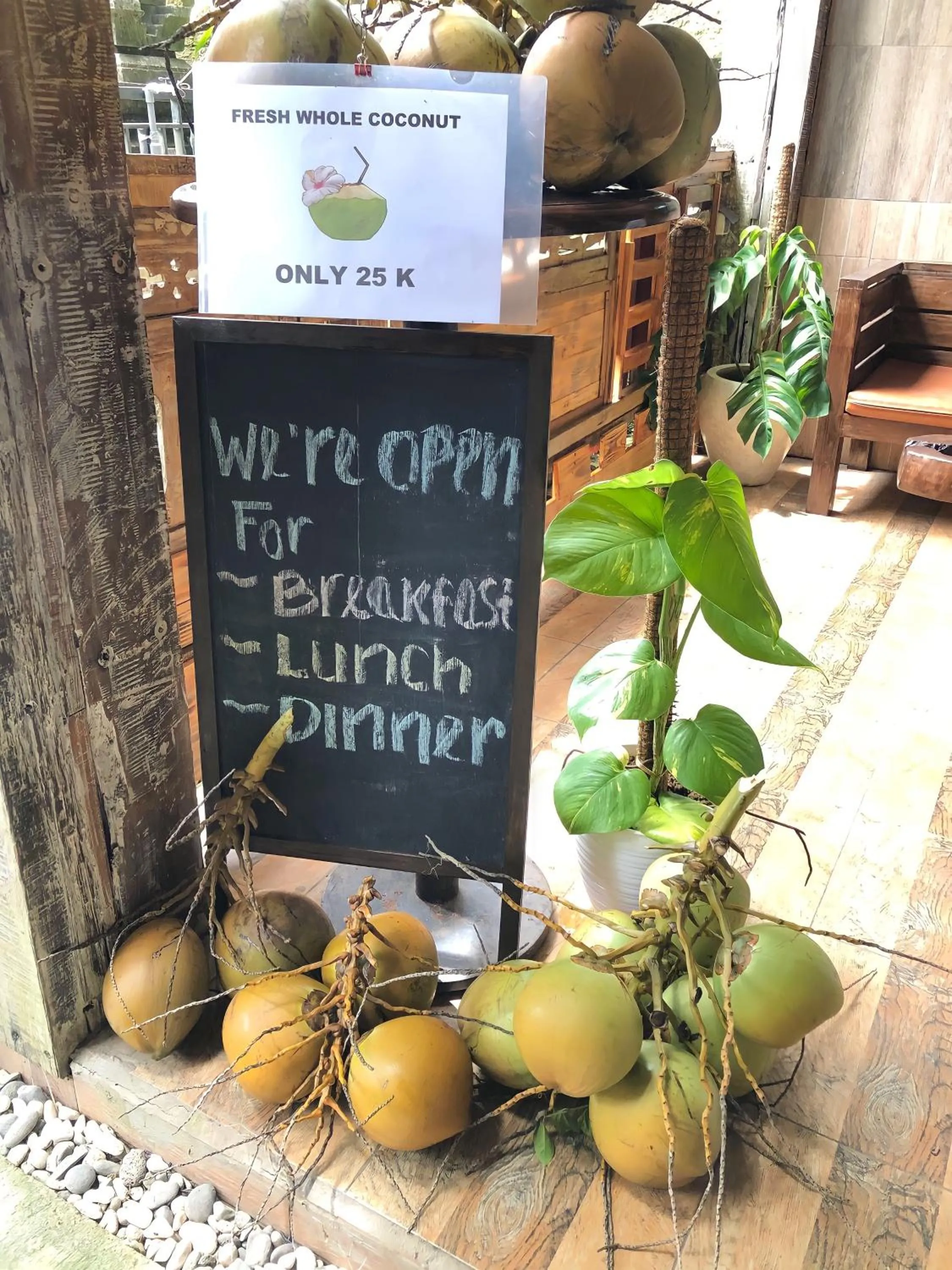 Restaurant/places to eat in Royal JJ Ubud Resort & Spa