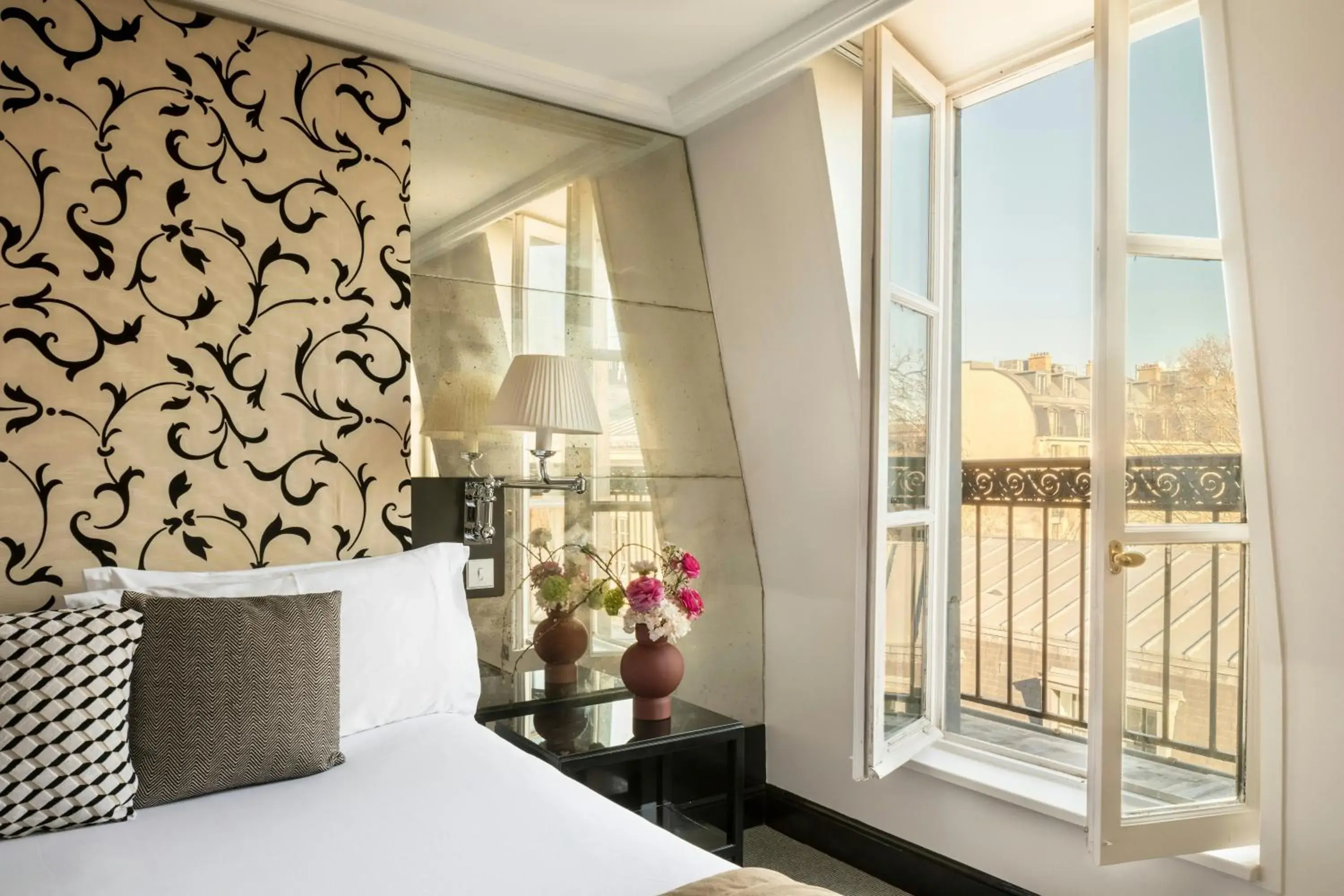 Deluxe Room in Castille Paris – Starhotels Collezione Deluxe Room in Castille Paris – Starhotels Collezione