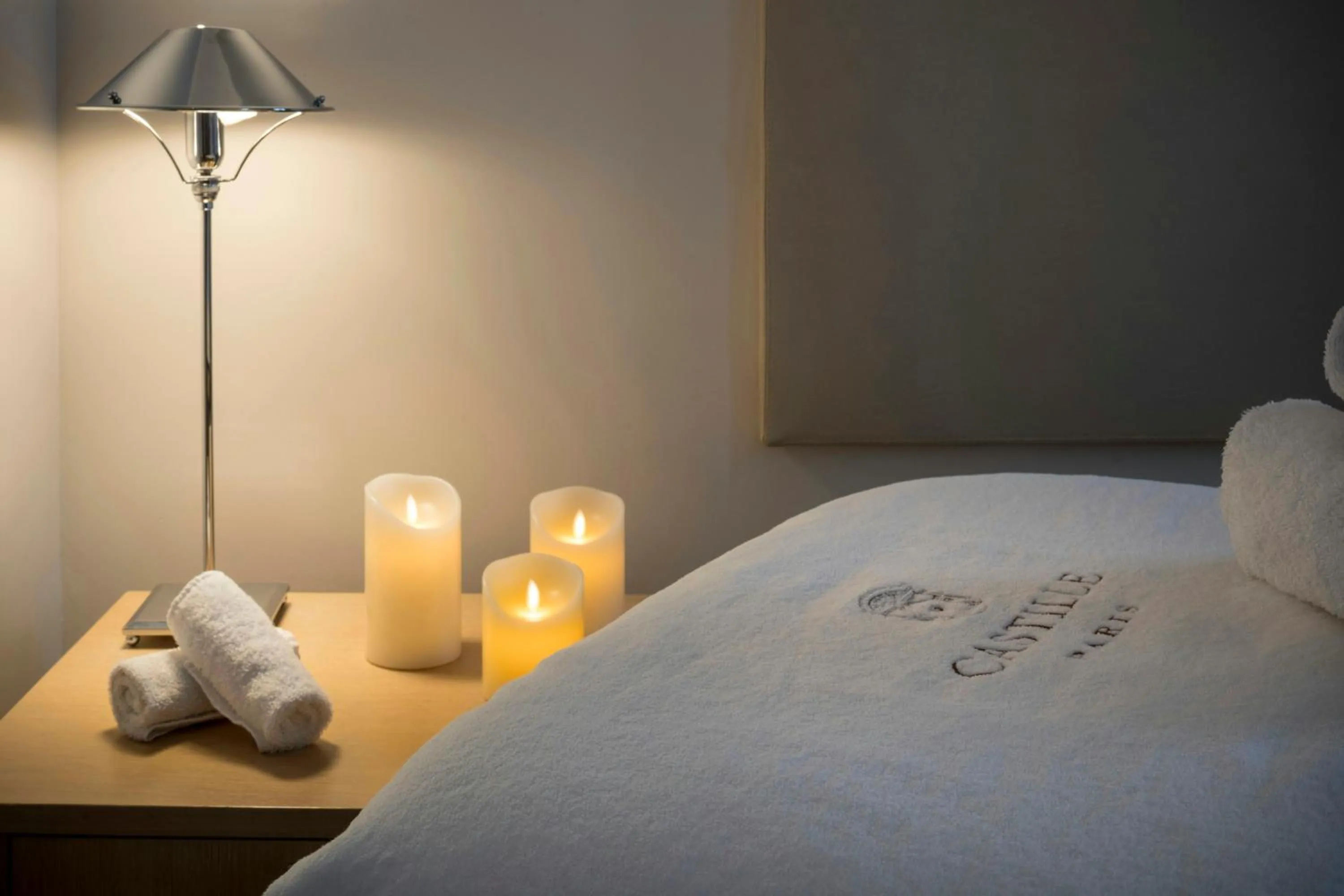 Spa and wellness centre/facilities, Bed in Castille Paris – Starhotels Collezione