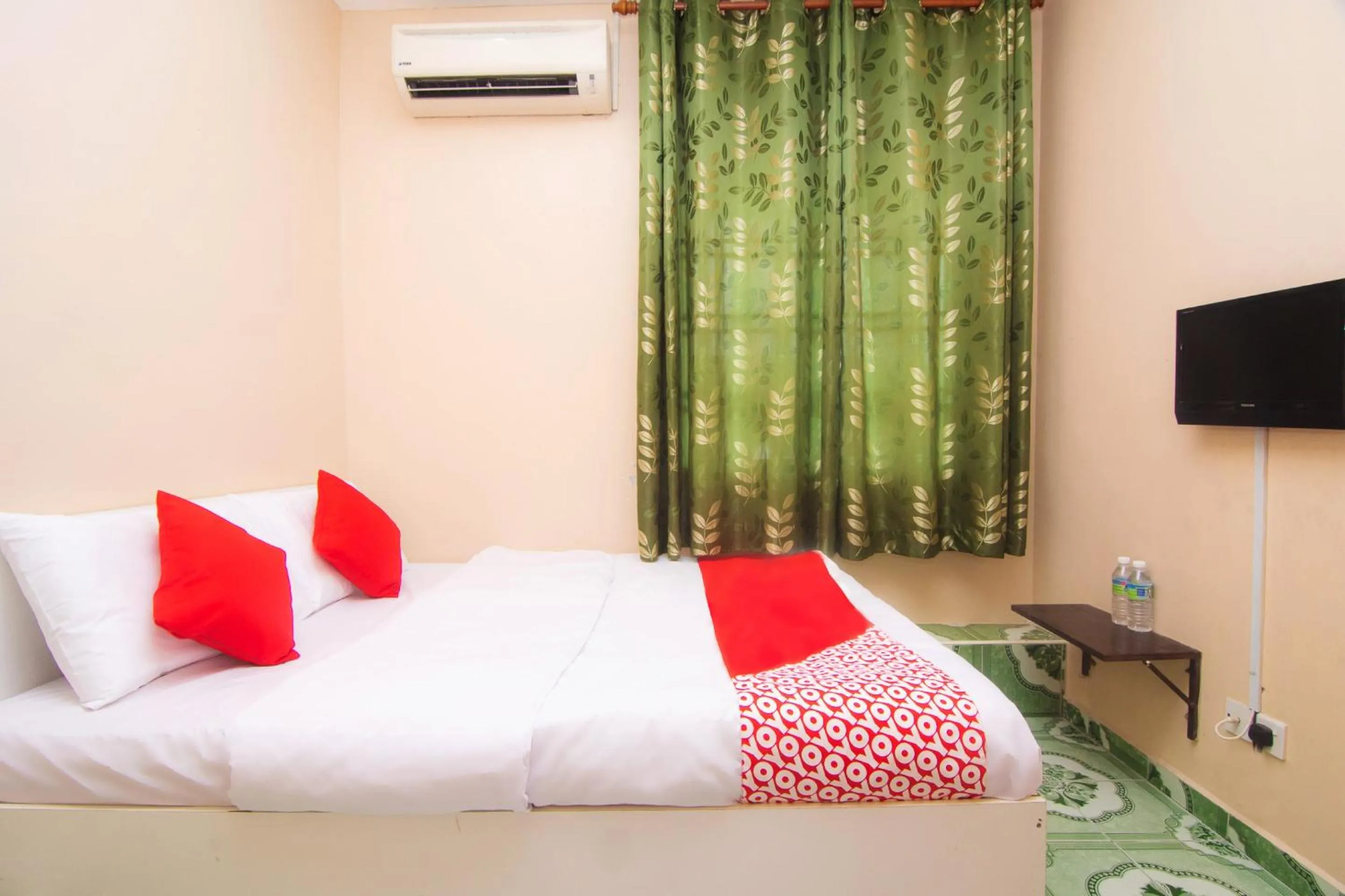 Bed in Hotel O Hajah Rohayah