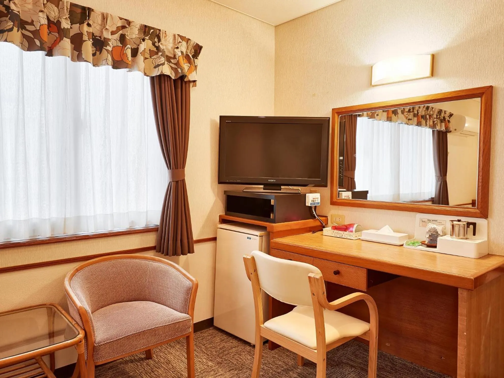 TV and multimedia in Crown Hotel Okinawa