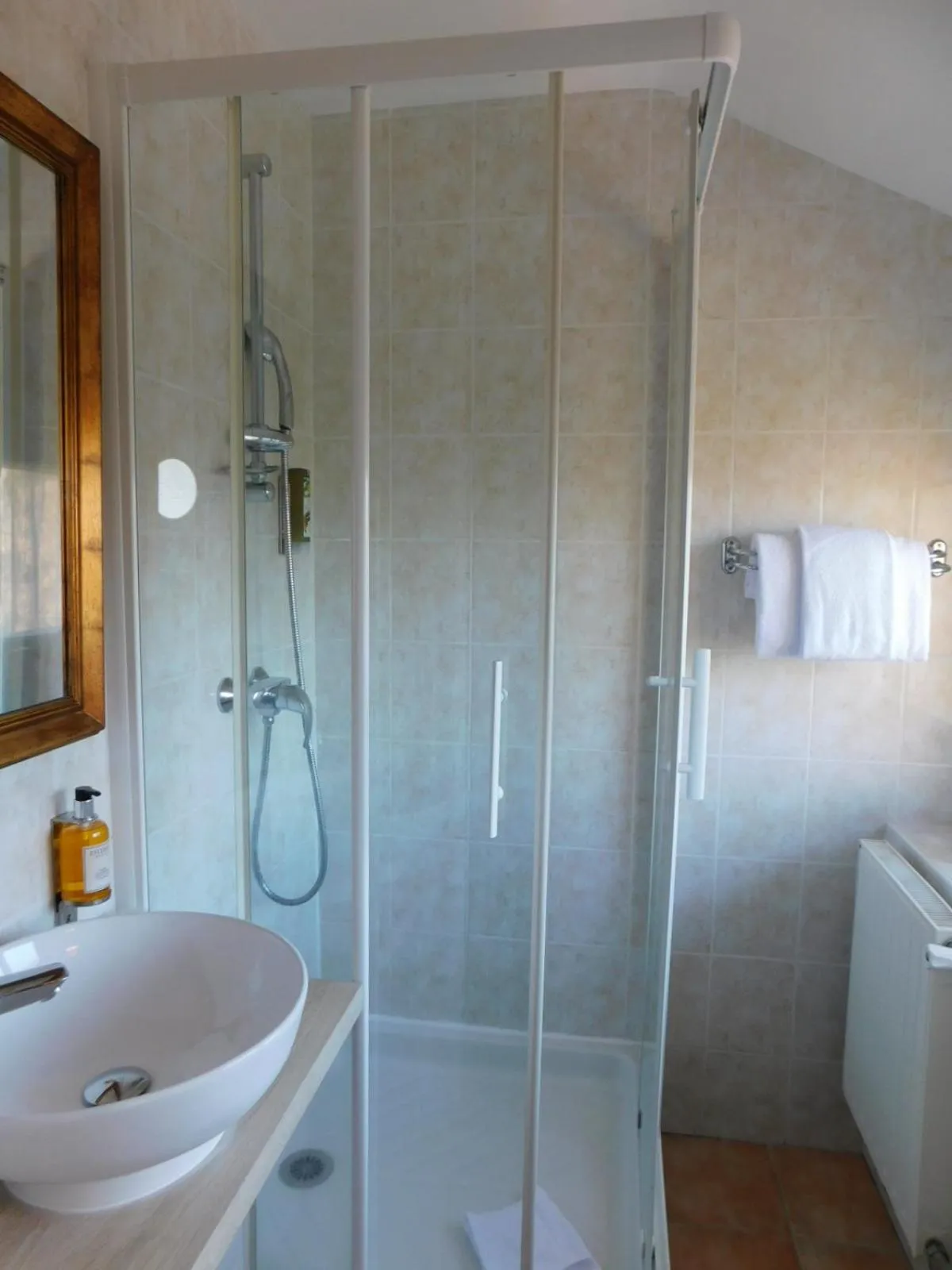 Bathroom in Logis Hotel Villa Marjane