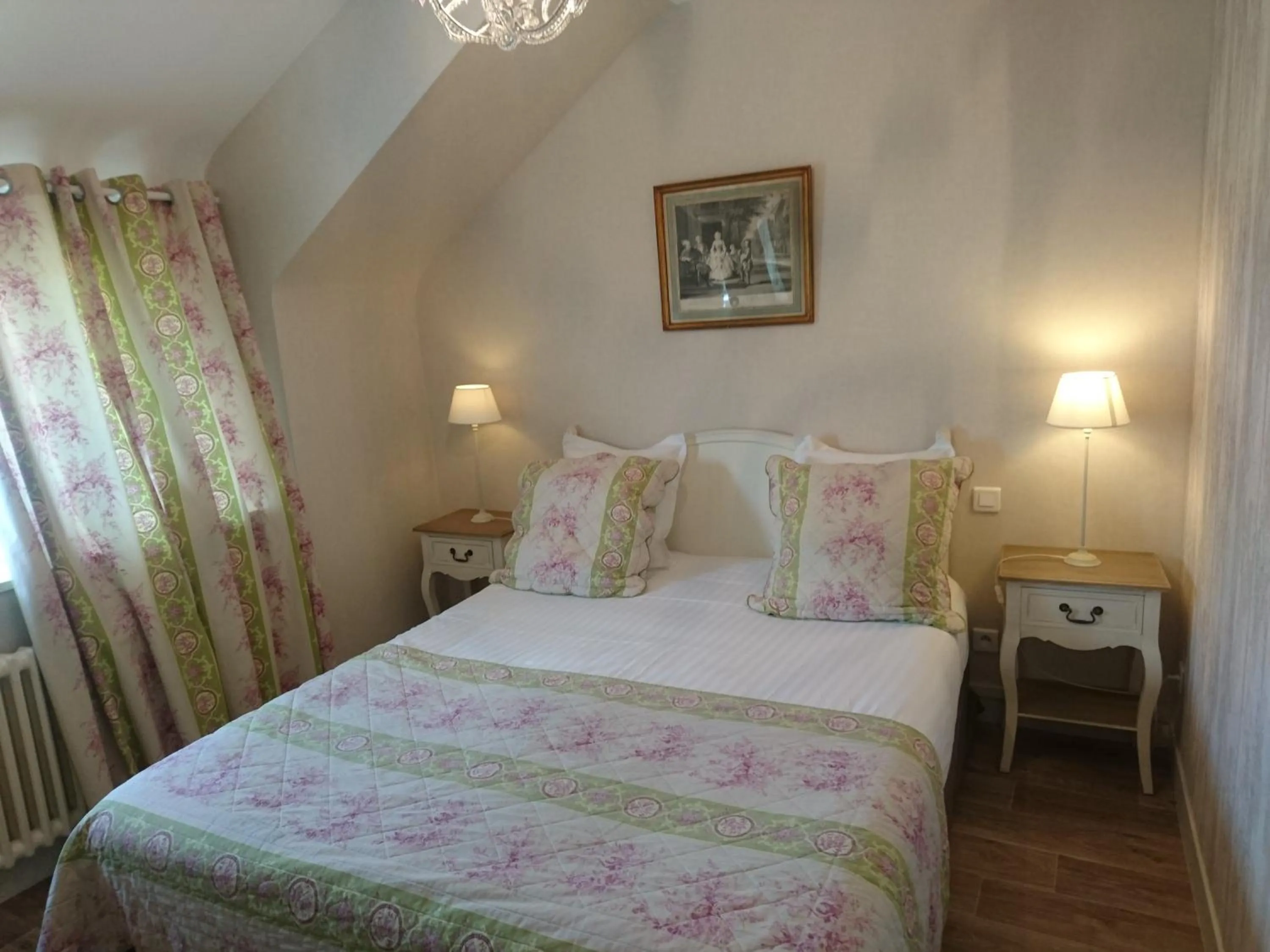 Bedroom, Bed in Logis Hotel Villa Marjane