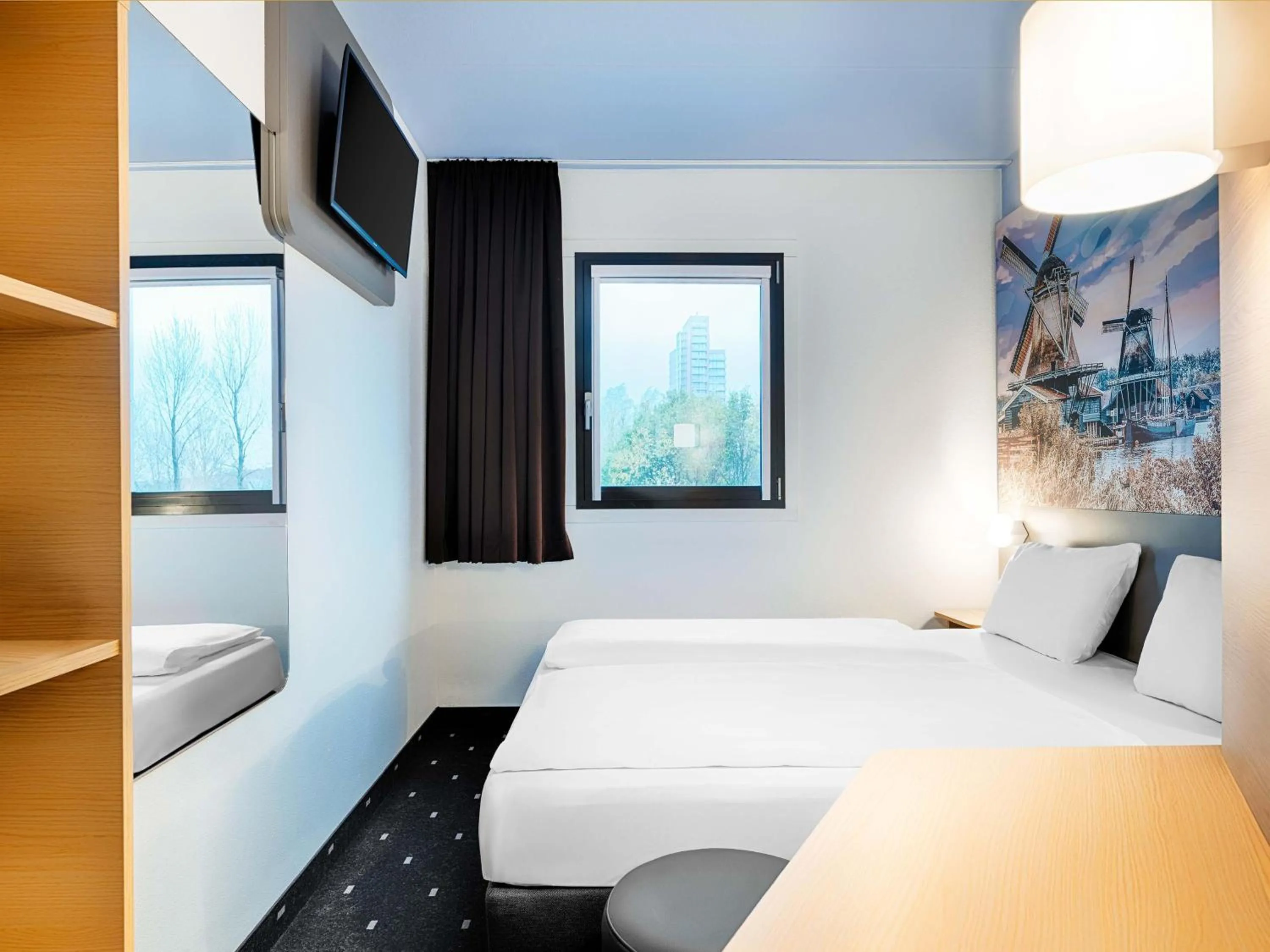 Photo of the whole room, Bed in B&B Hotel Amsterdam-Zaandam