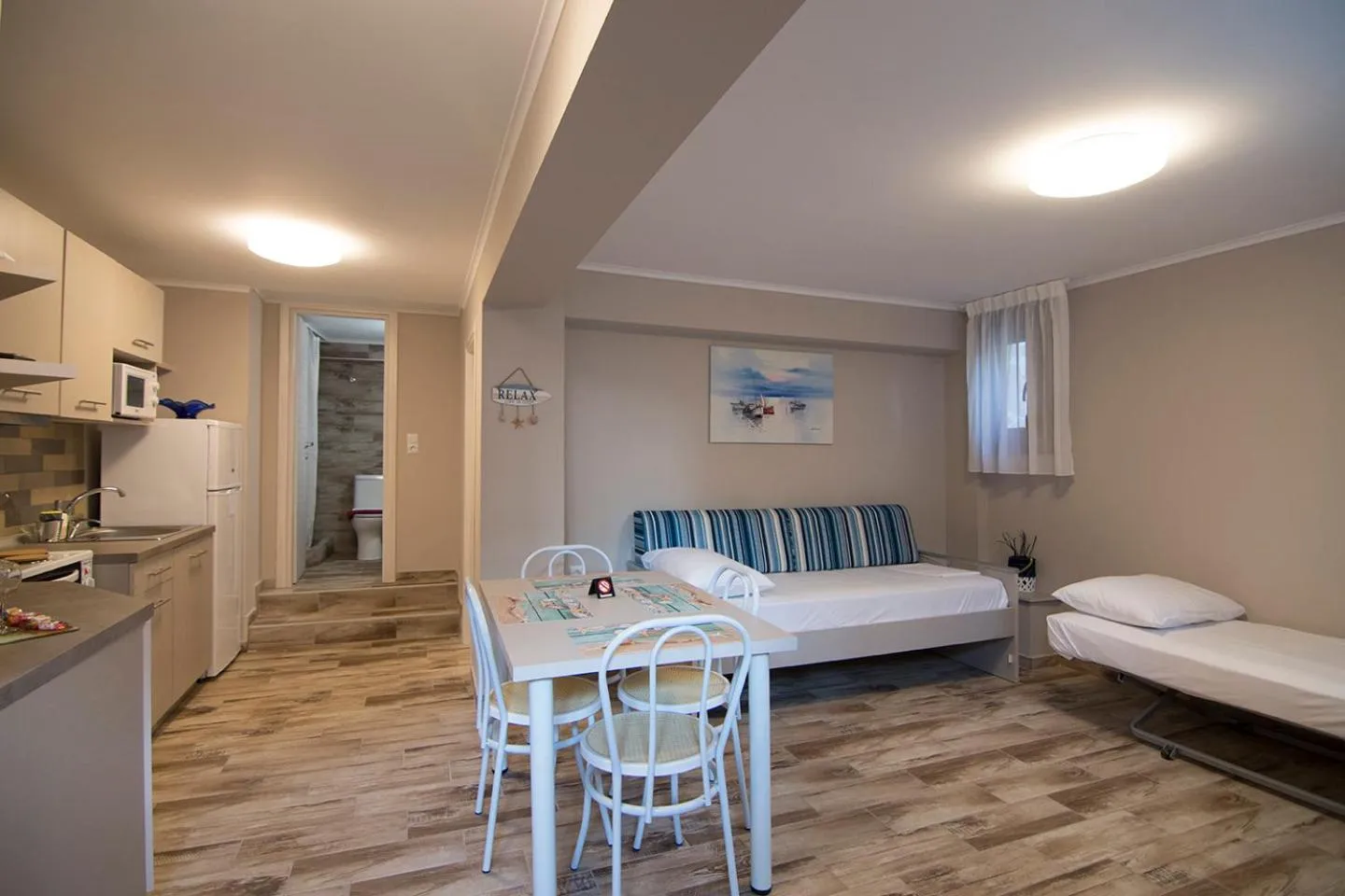 Toilet, Bed in Amaranti Luxury Apartments