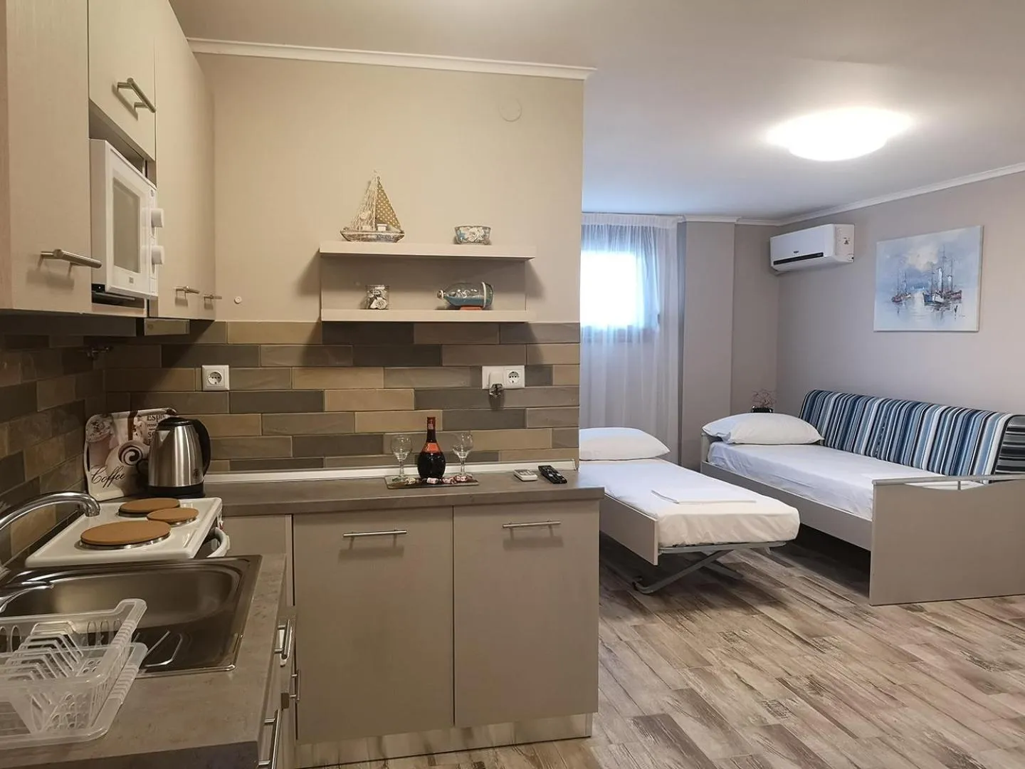 Bed in Amaranti Luxury Apartments