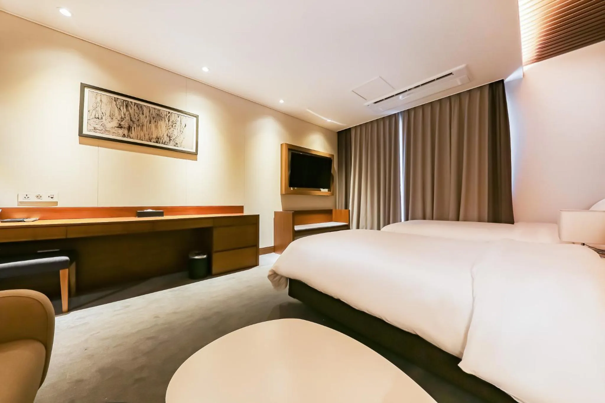 Property building, Bed in Sejong City Osong Hotel
