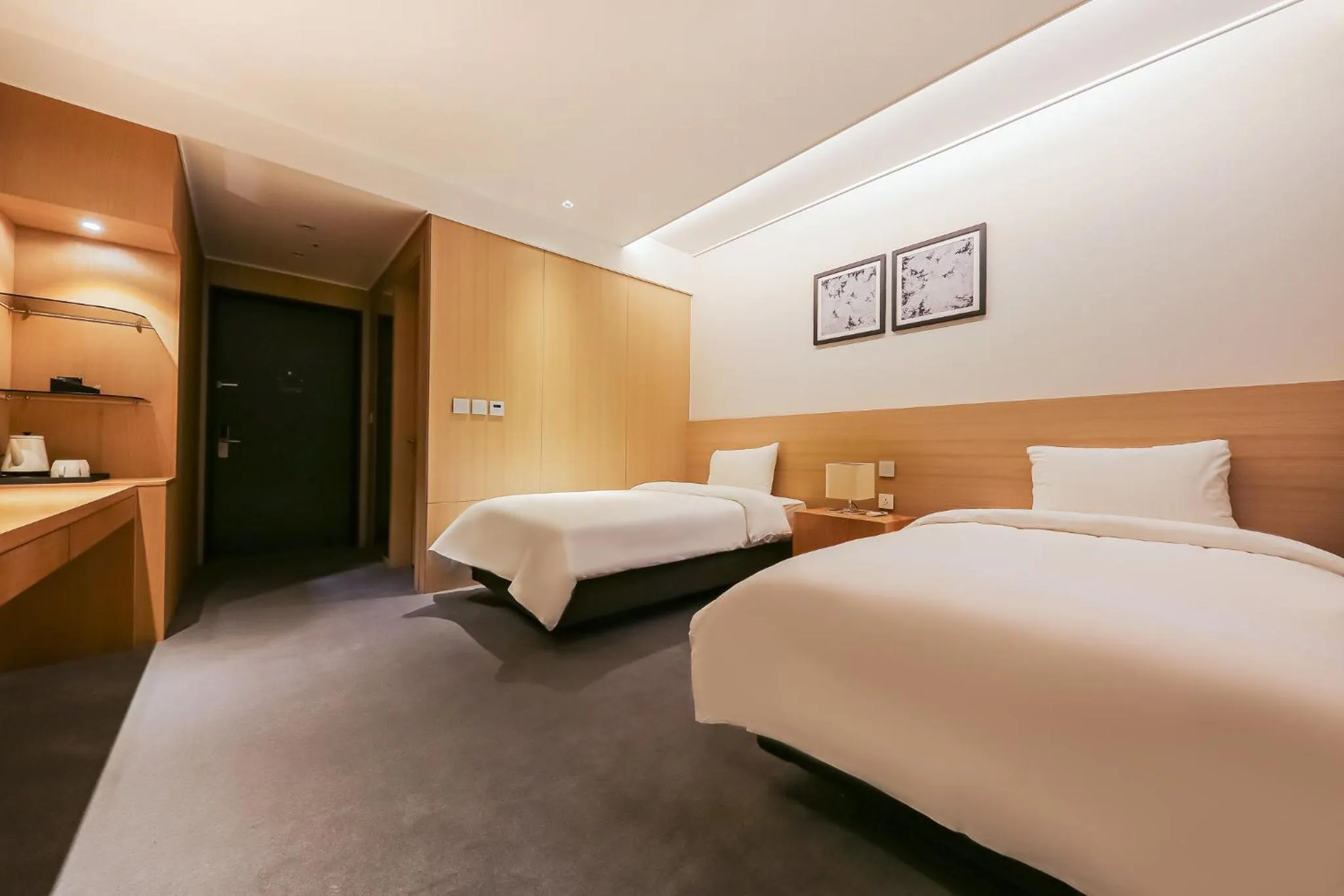 Property building, Bed in Sejong City Osong Hotel
