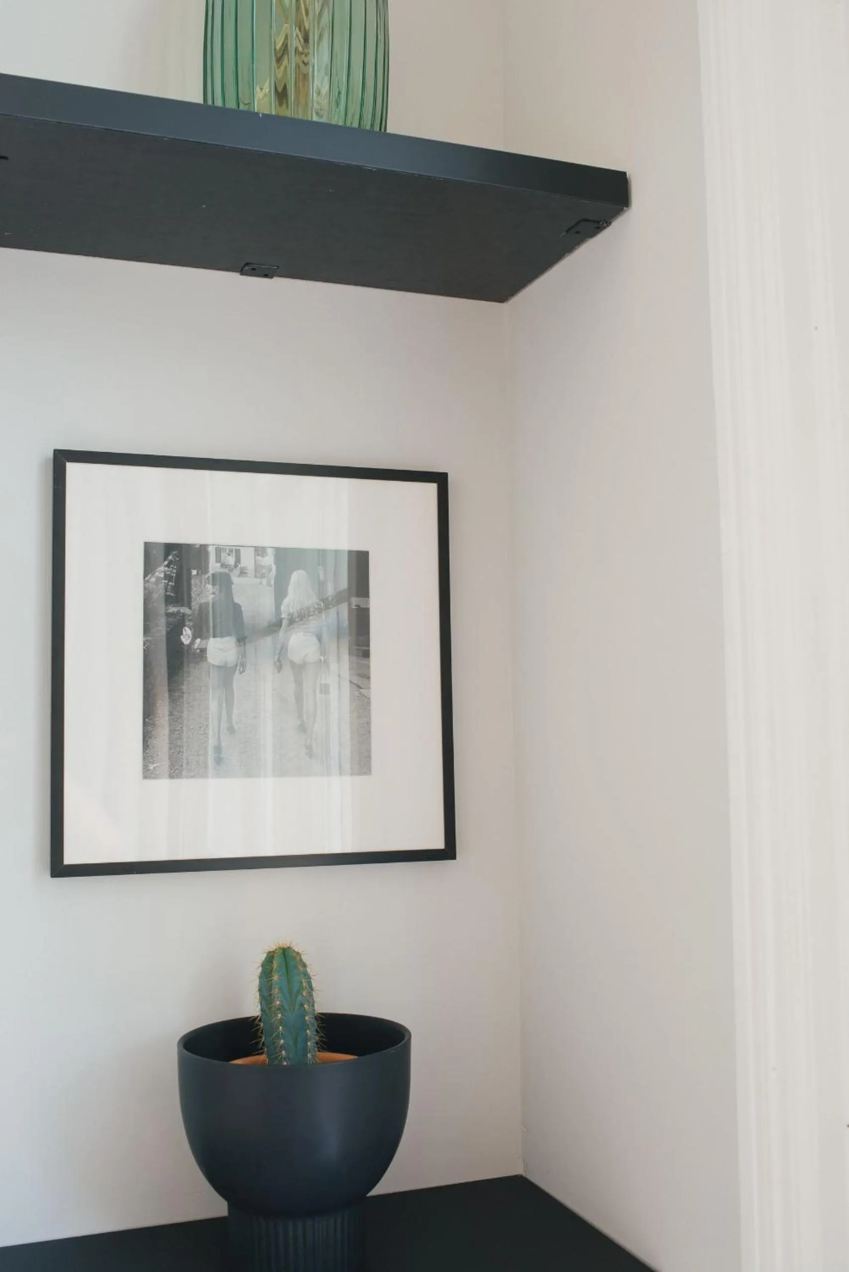 Decorative detail in D8 - Shoreditch