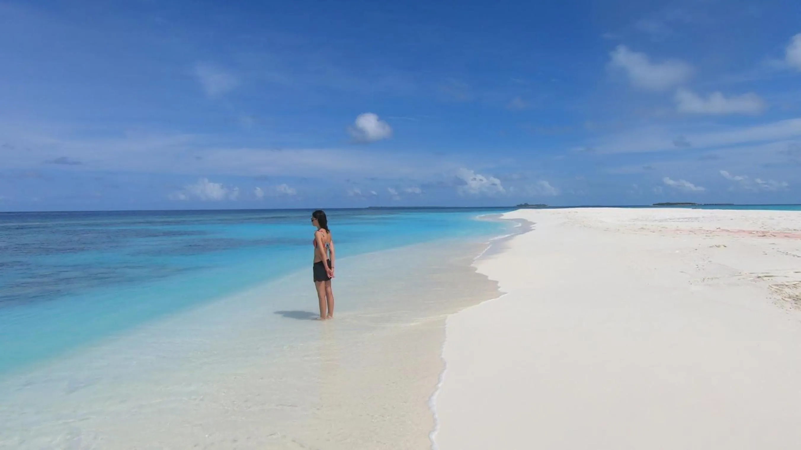 Beach in Dhangethi INN