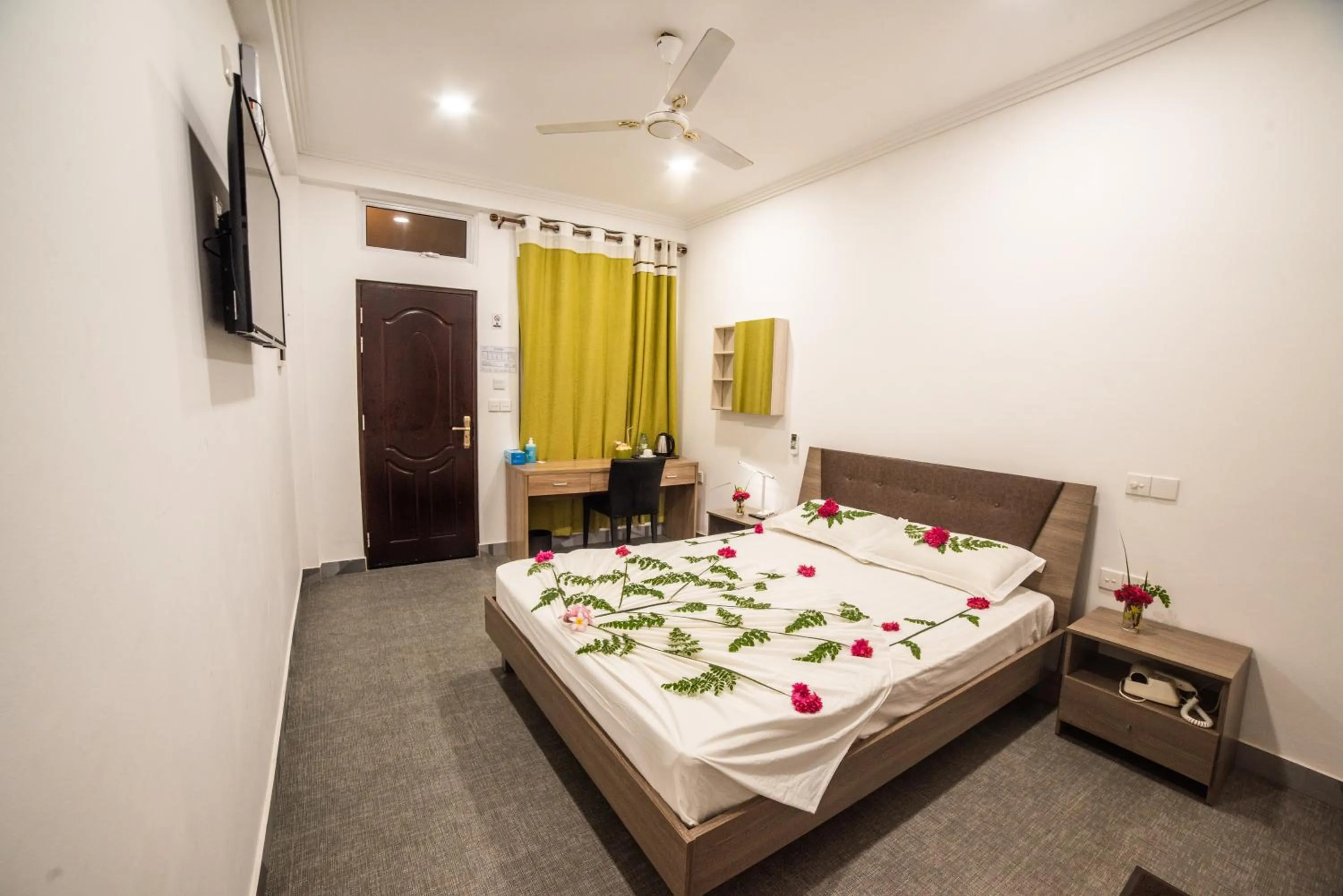 Photo of the whole room, Bed in Dhangethi INN