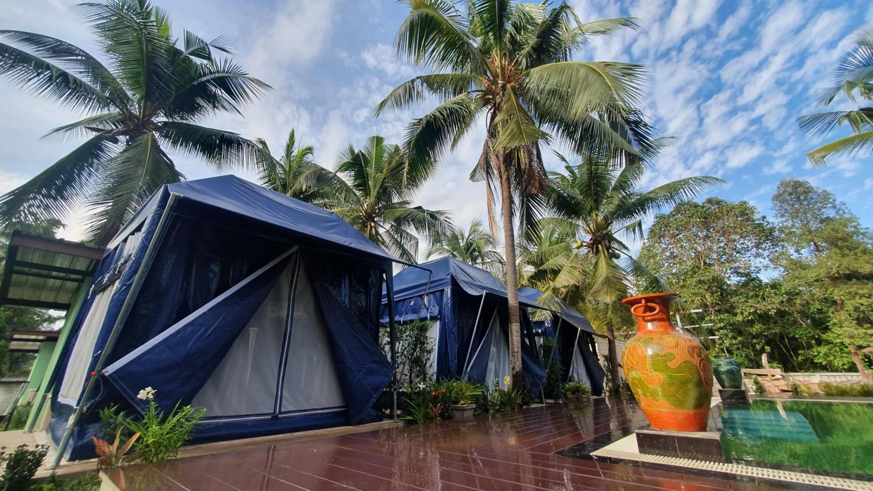 Property building in Moonshine Resort Chumphon