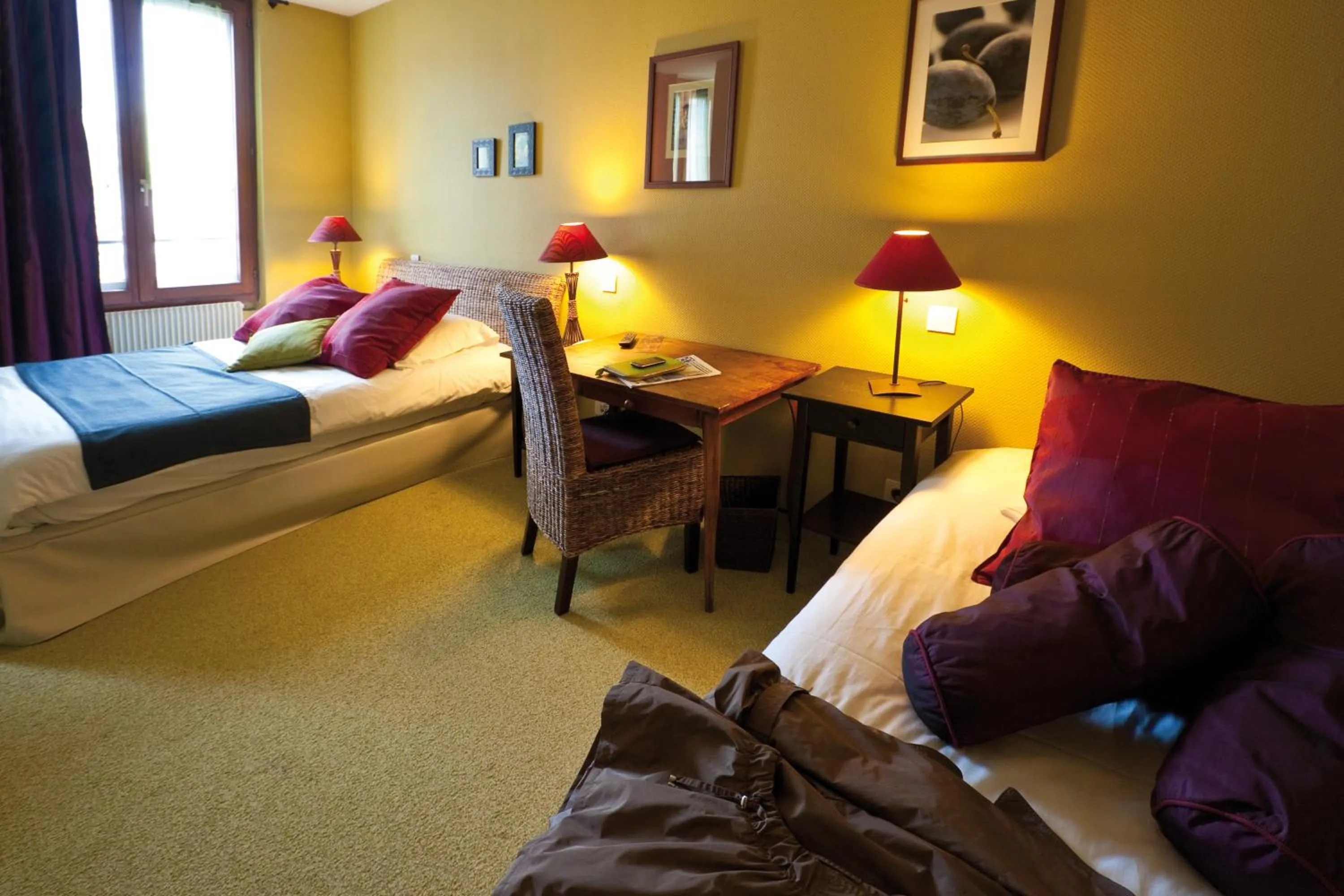 Photo of the whole room, Bed in Le Kléber Hôtel