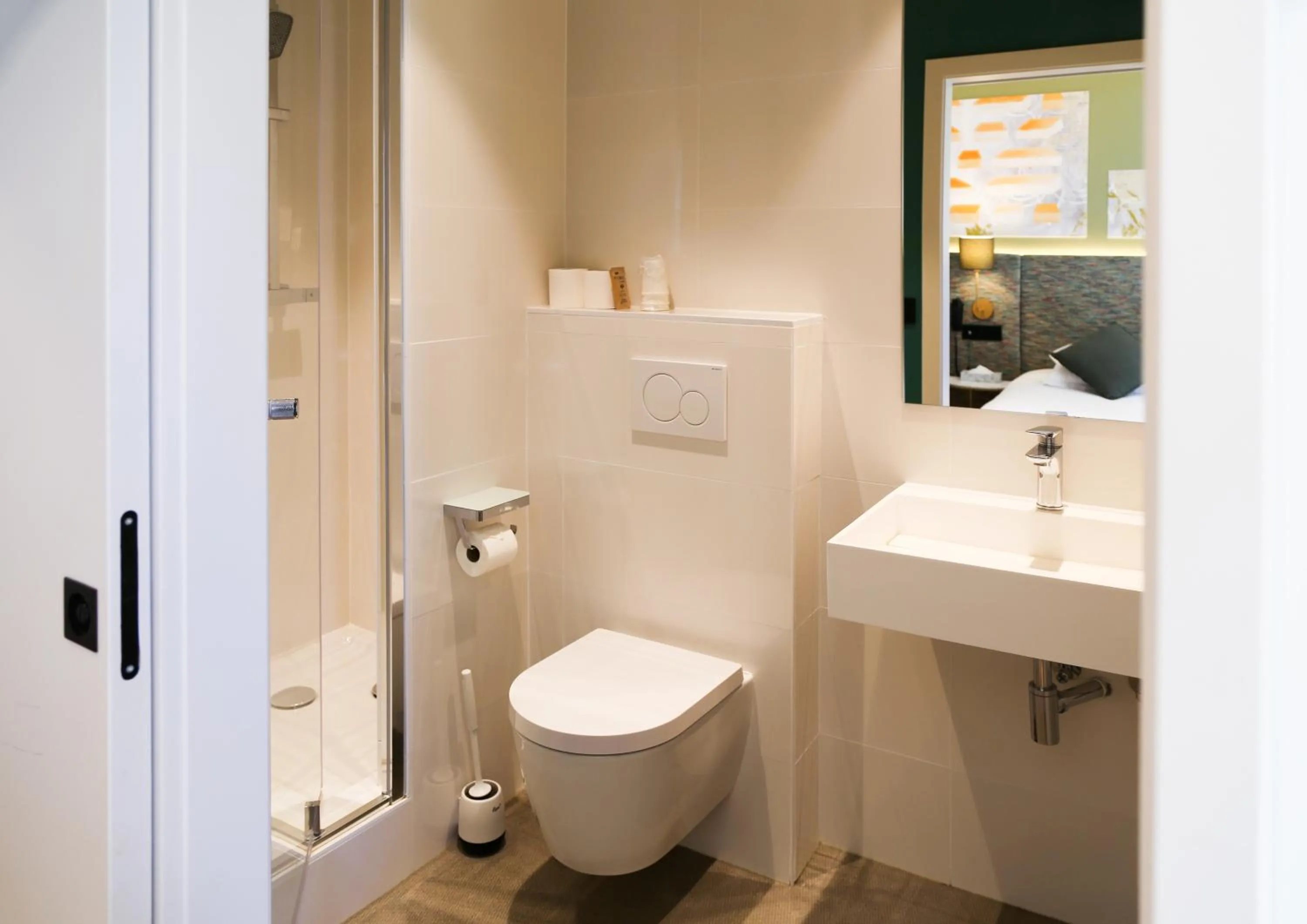 Shower in Le Kléber Hôtel