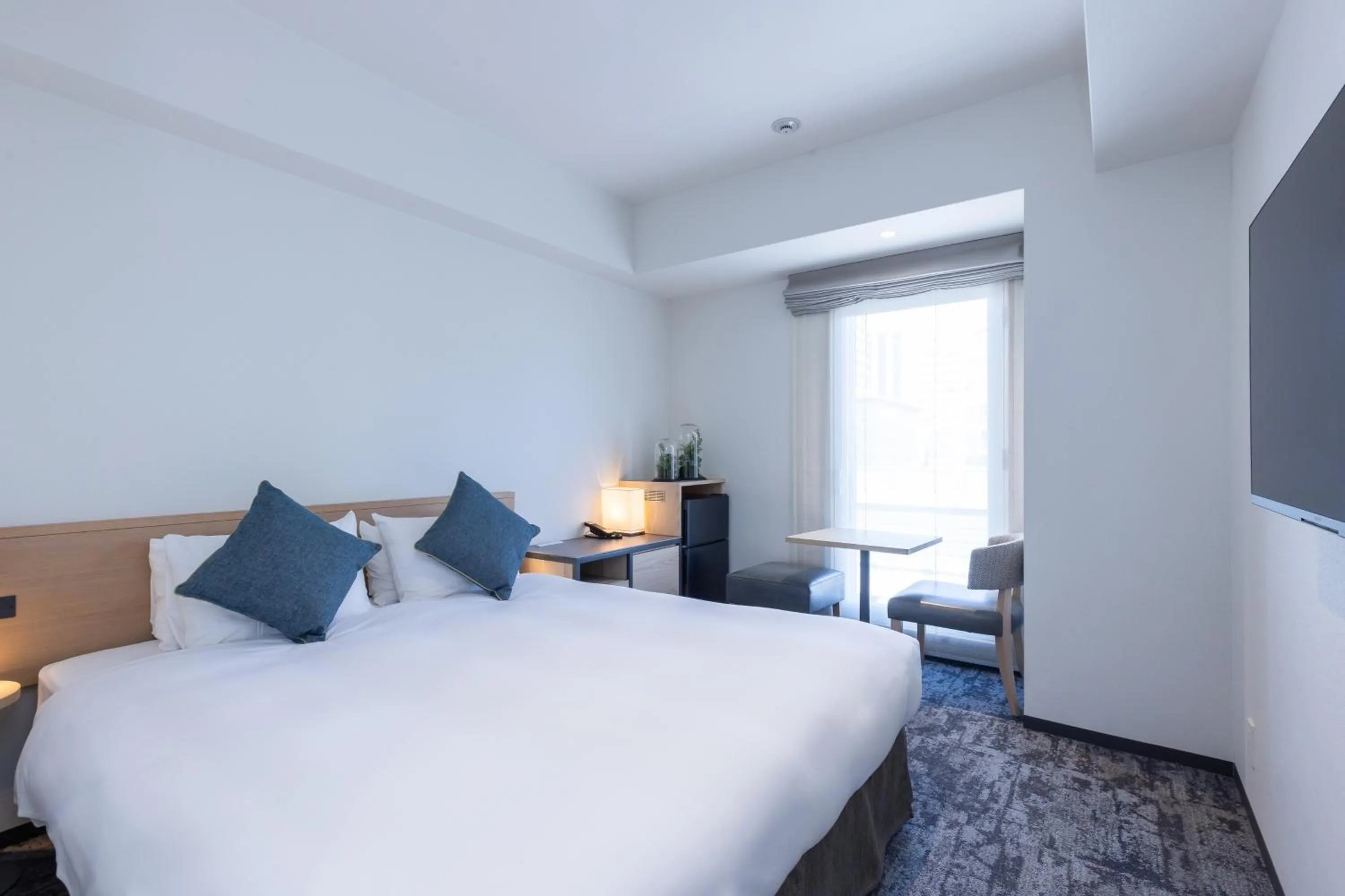 Photo of the whole room, Bed in Tokyu Stay Osaka Hommachi