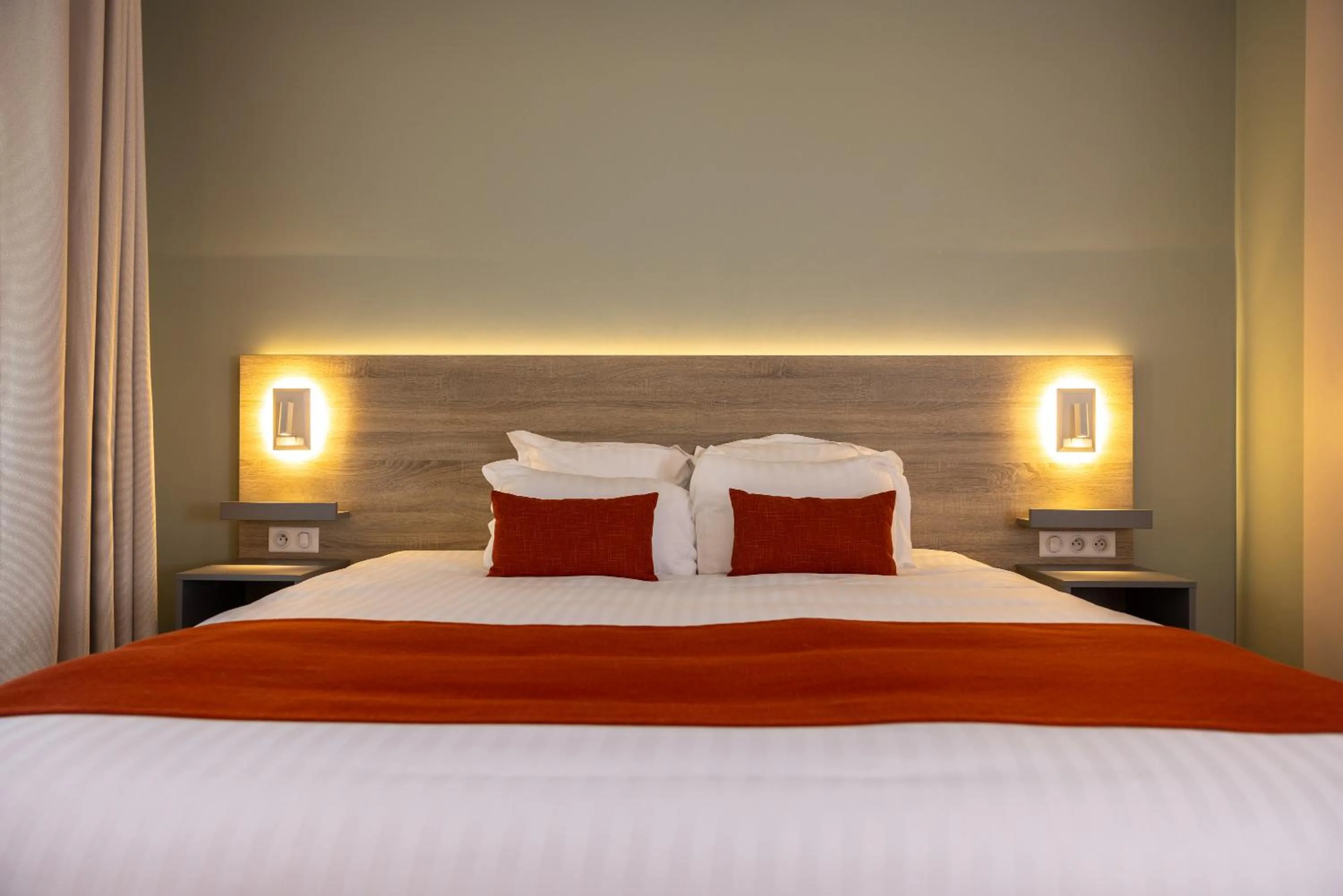 Bed in Hôtel & Spa Vitalparc, The Originals Collection