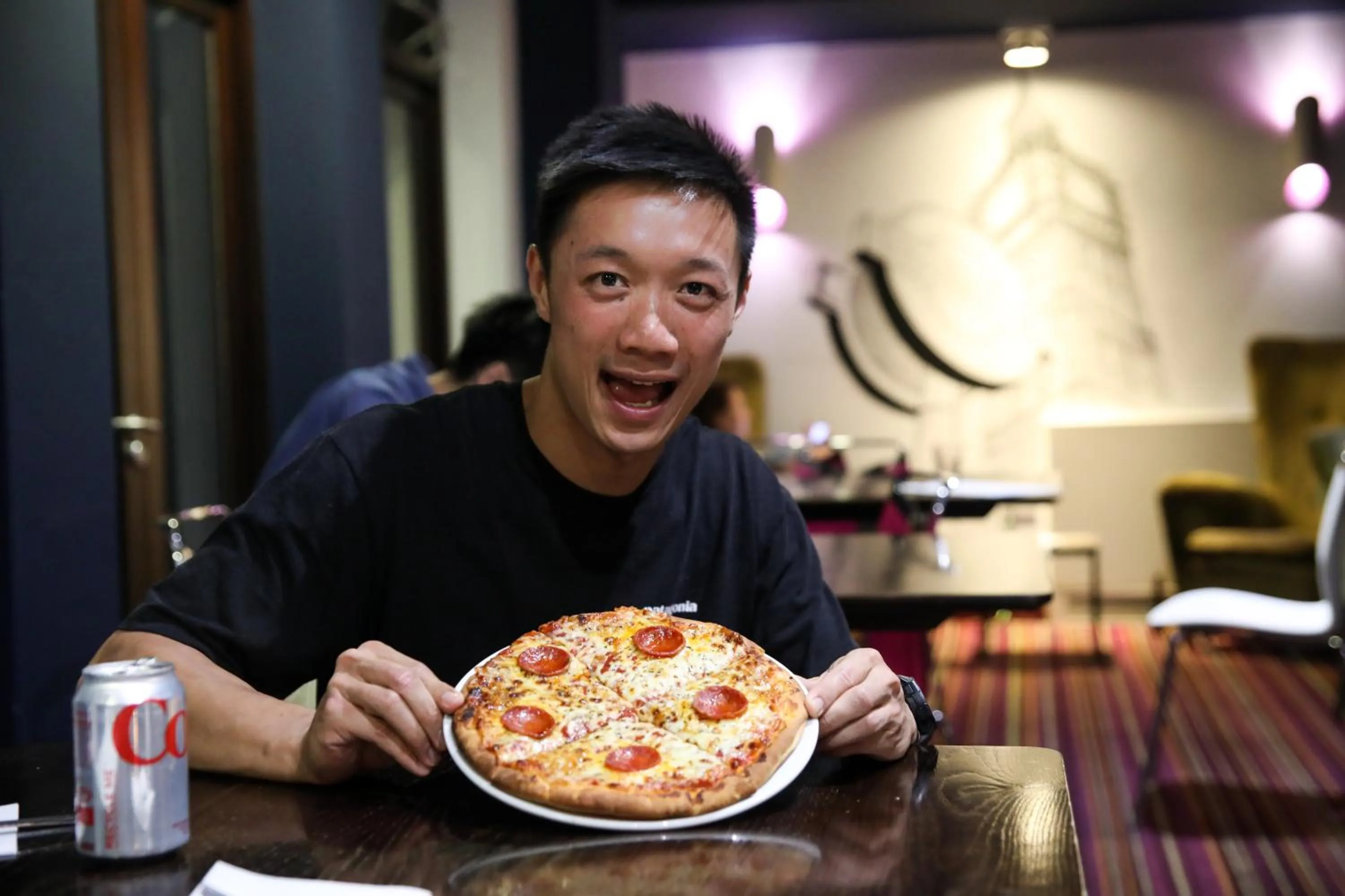 Restaurant/places to eat in Safestay London Elephant & Castle