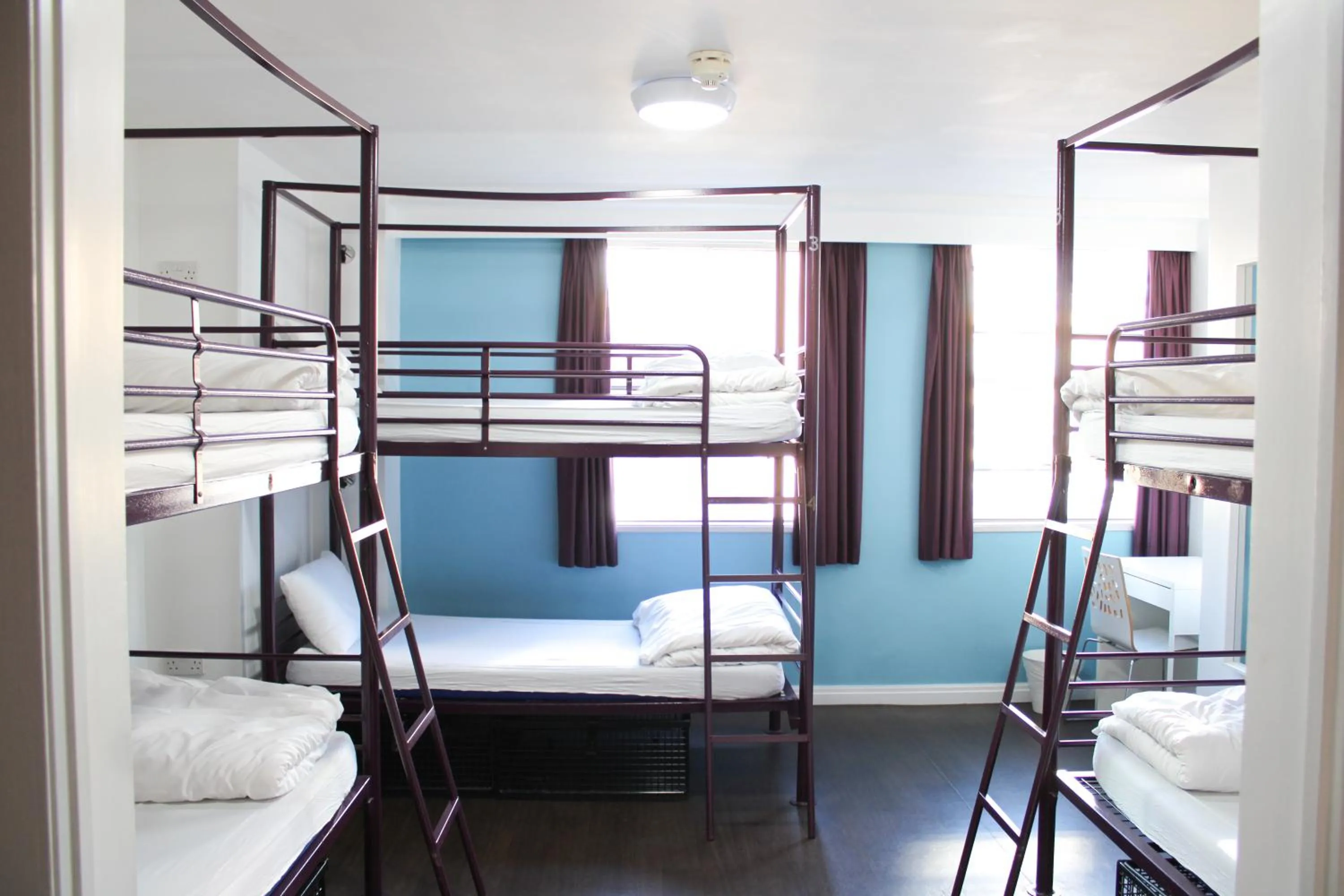 Bedroom, Bed in Safestay London Elephant & Castle