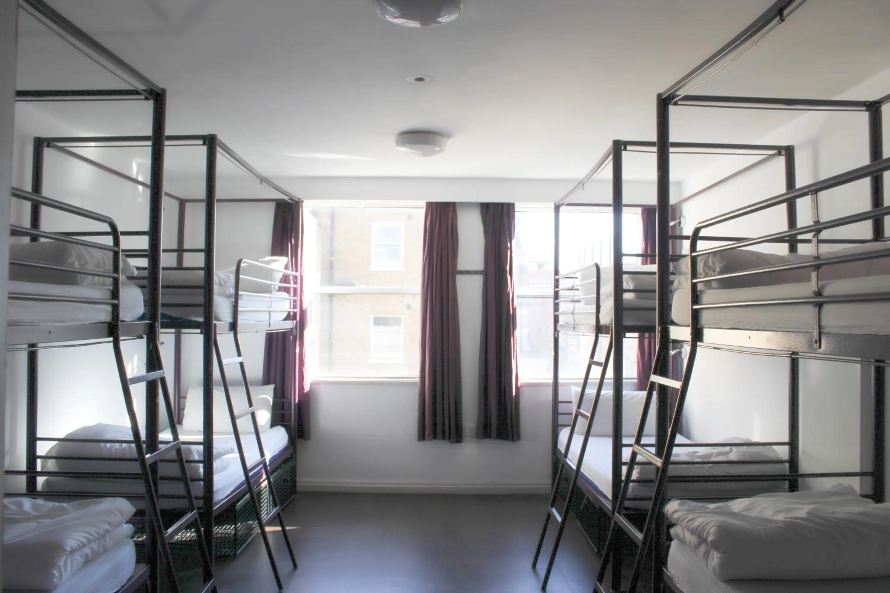 Bed in Safestay London Elephant & Castle