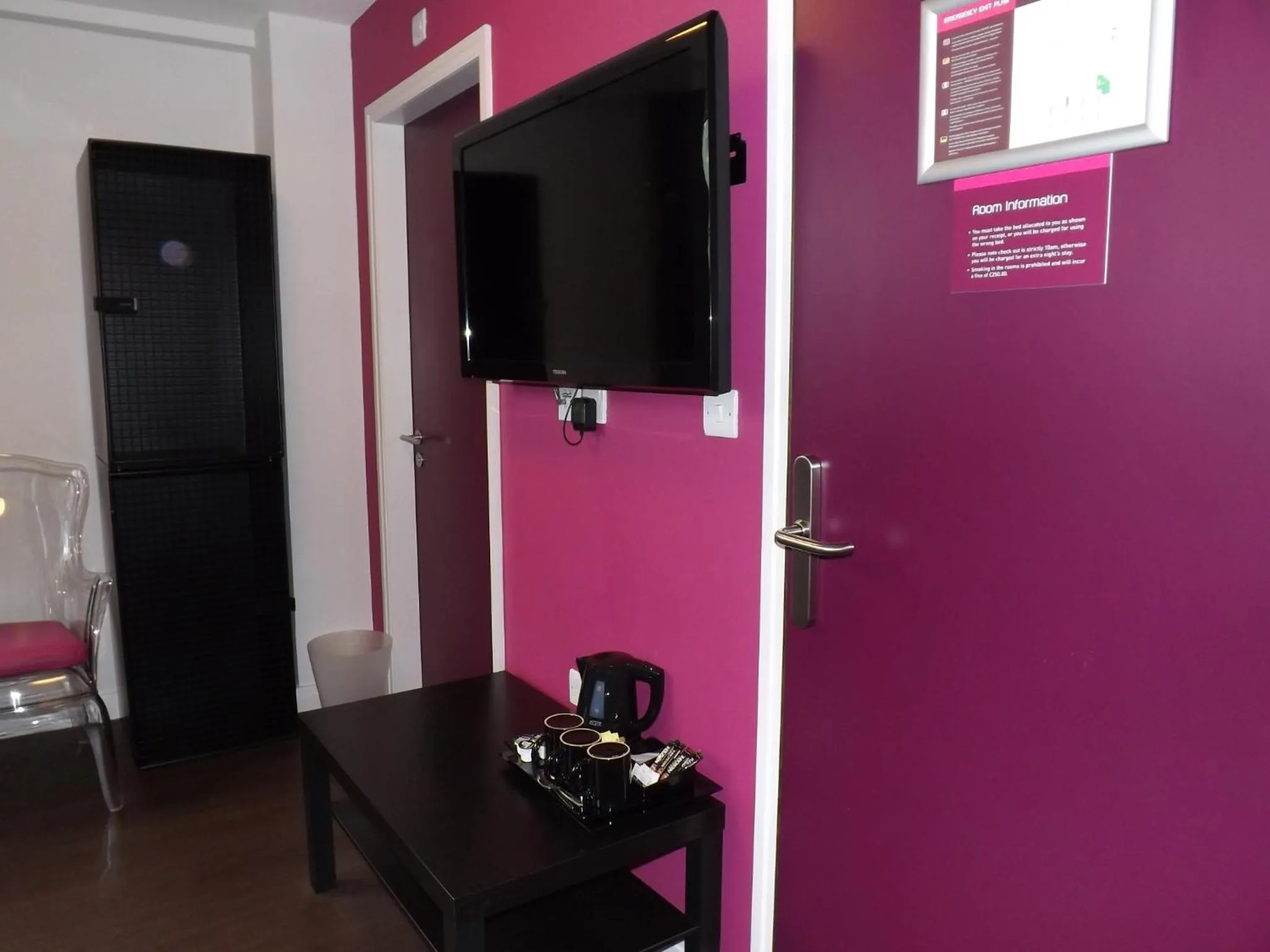 TV and multimedia in Safestay London Elephant & Castle