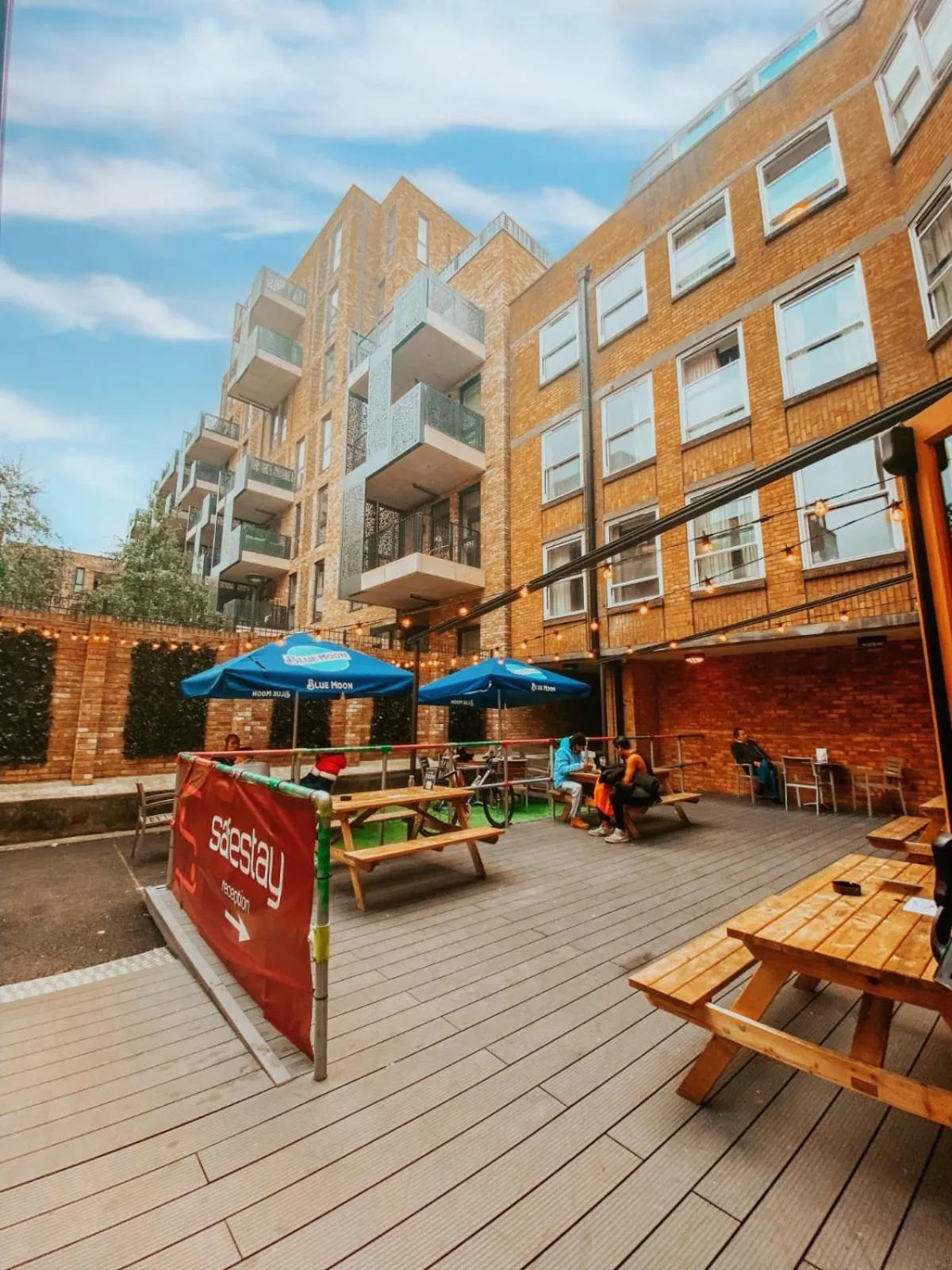 Garden in Safestay London Elephant & Castle