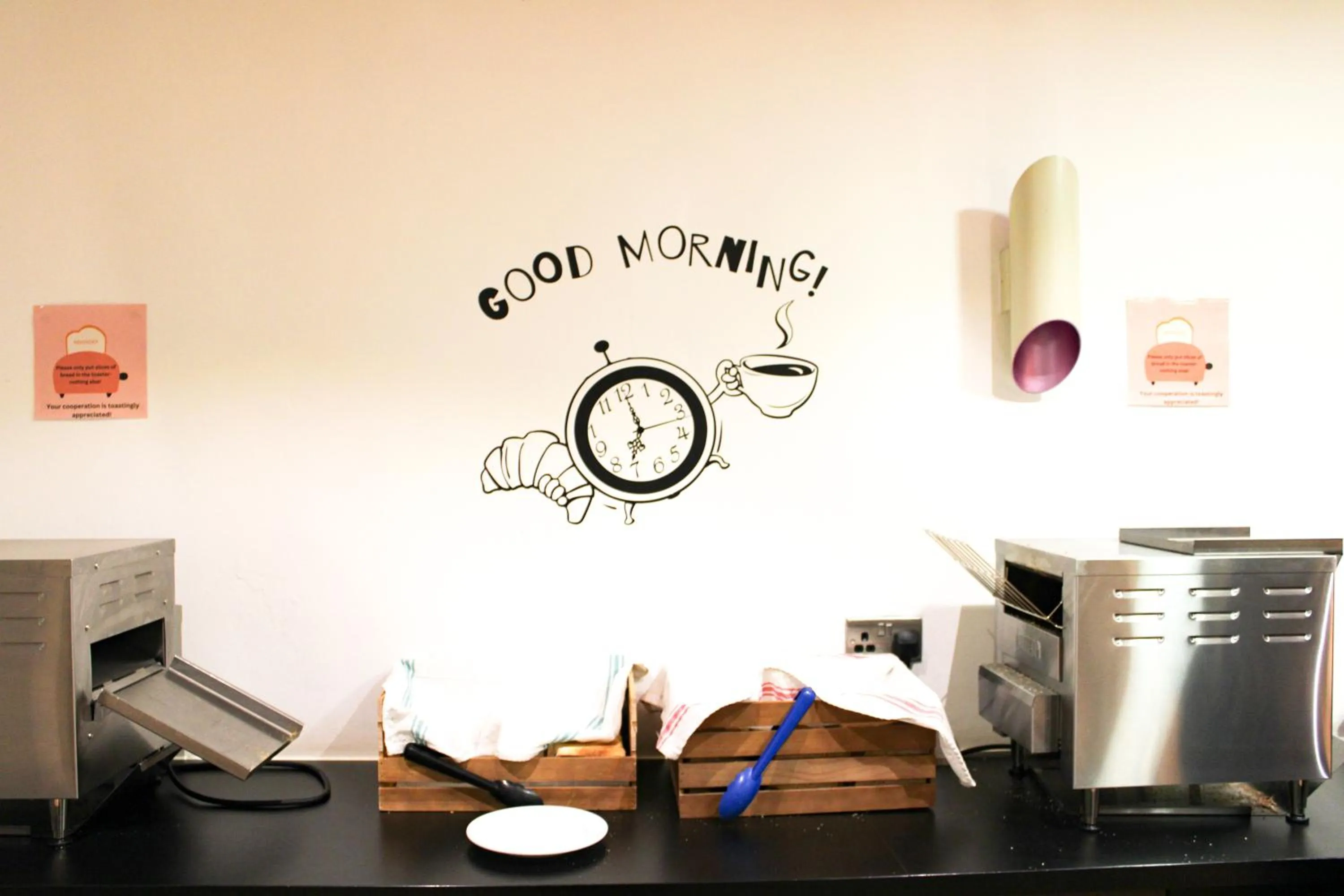 Breakfast in Safestay London Elephant & Castle