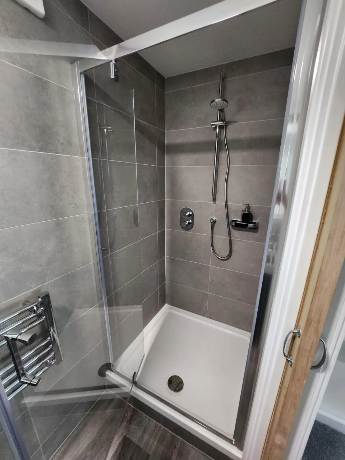 Bathroom in St Georges Guest House