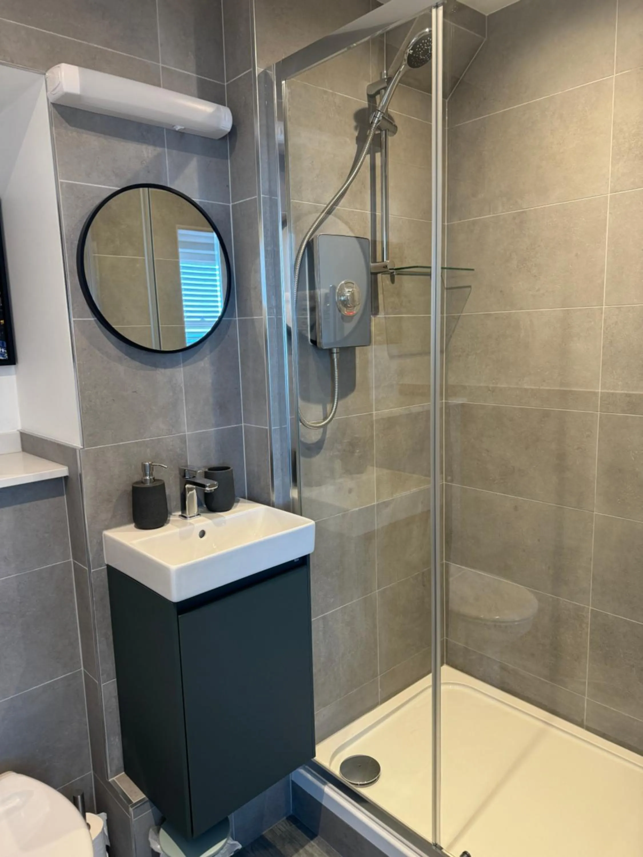 Bathroom in St Georges Guest House