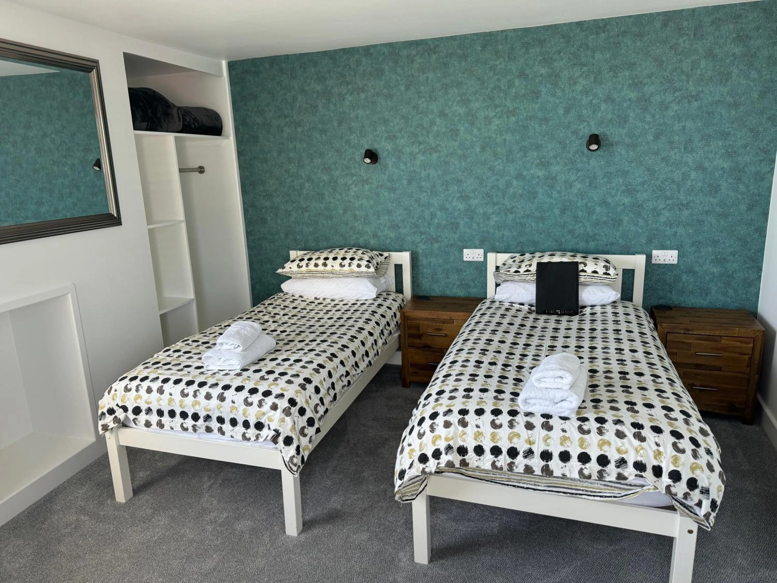 Bedroom, Bed in St Georges Guest House