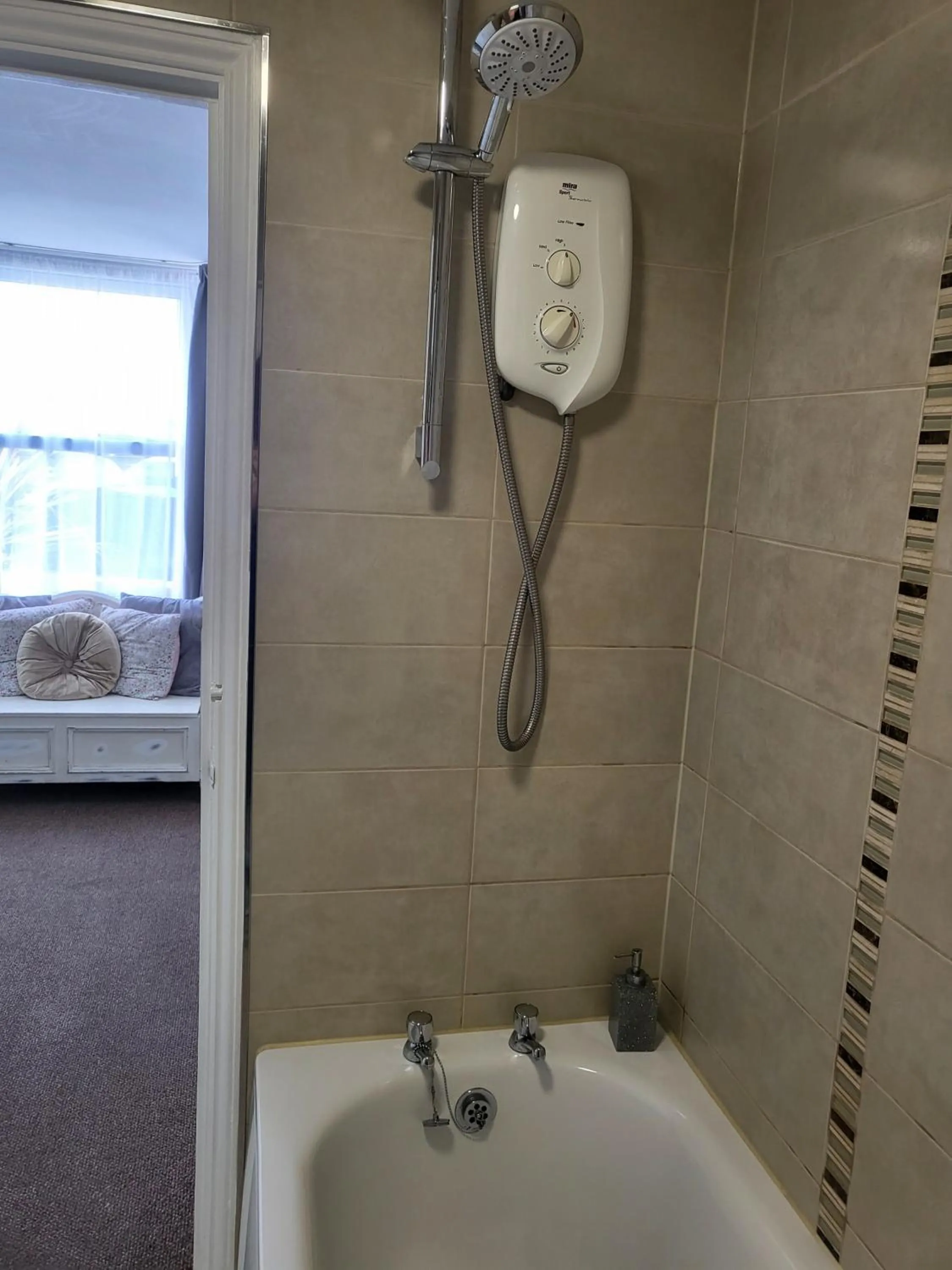 Bathroom in St Georges Guest House