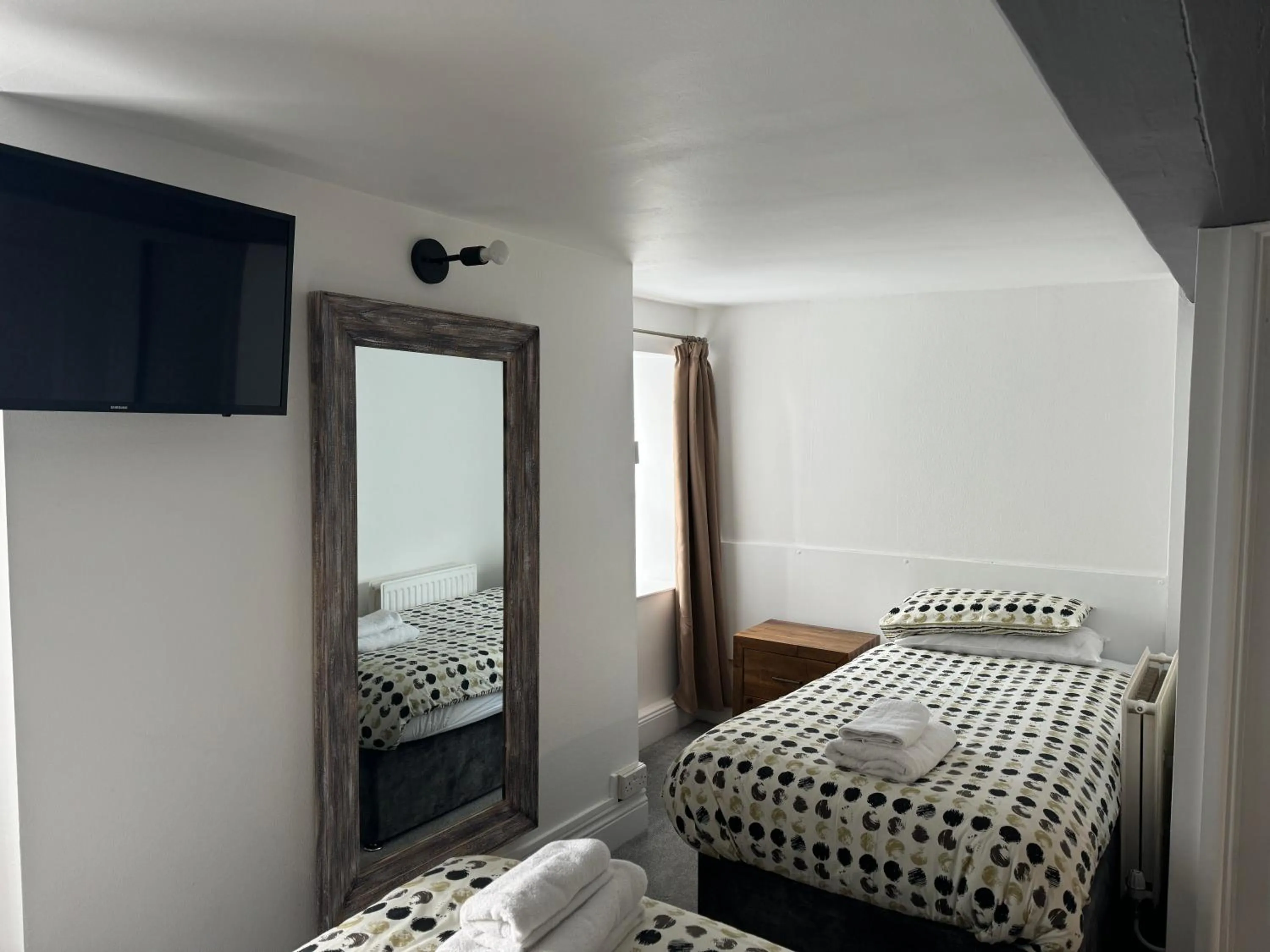 Bedroom, Bed in St Georges Guest House