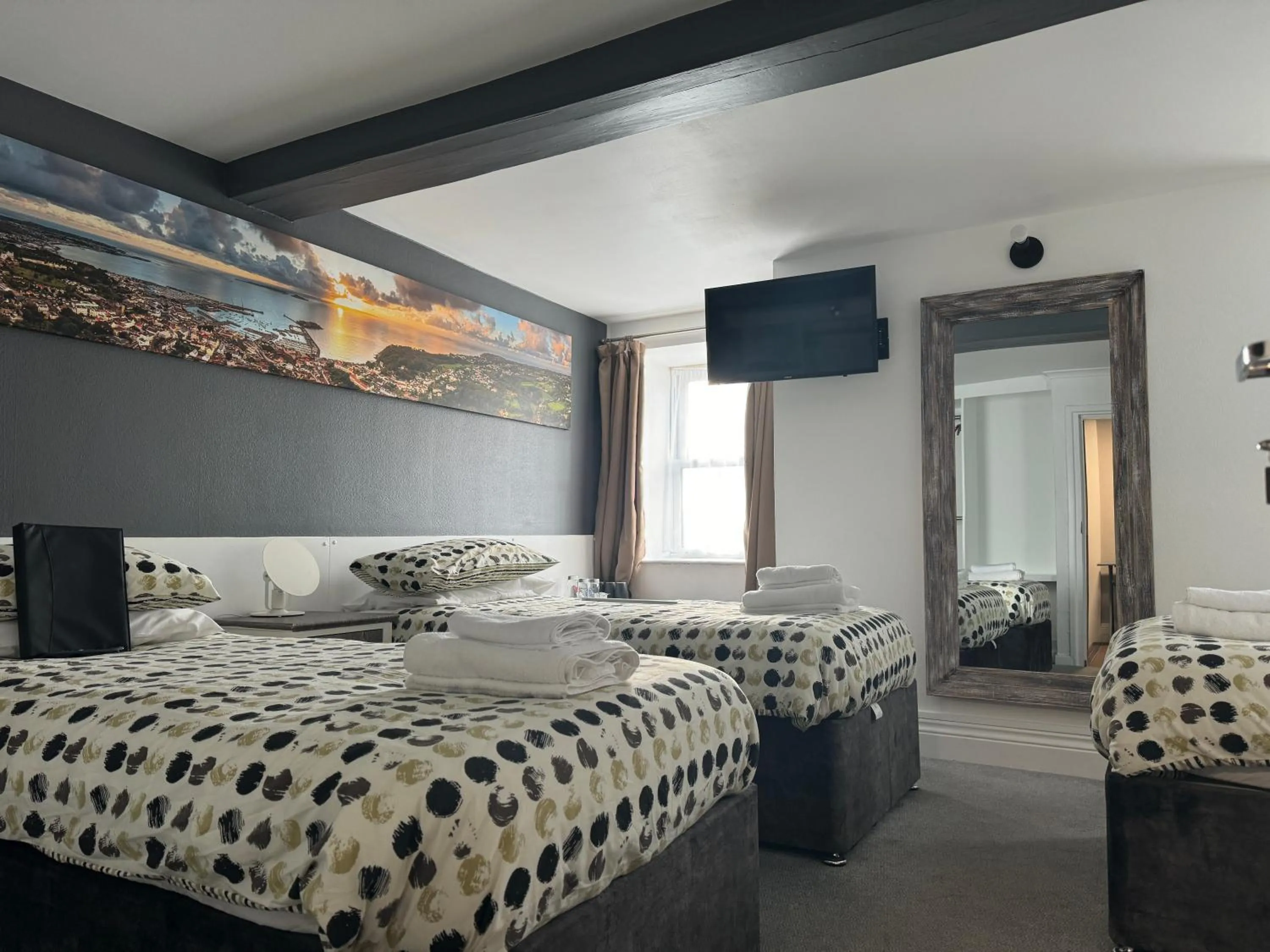 Bedroom, Bed in St Georges Guest House