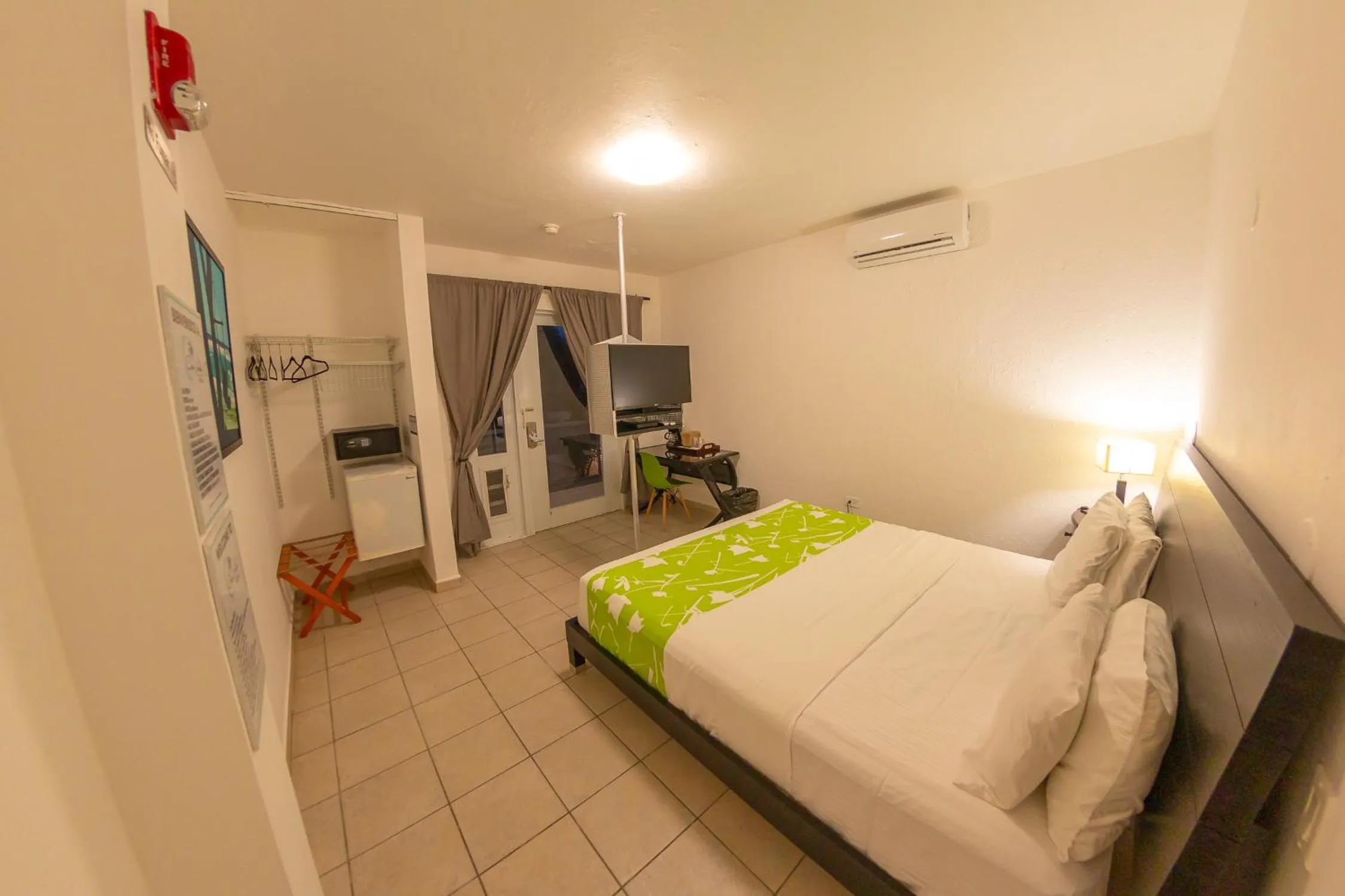 Photo of the whole room in Casa Verde Hotel - Steps to the Beach, Pool, Restaurant & Bar