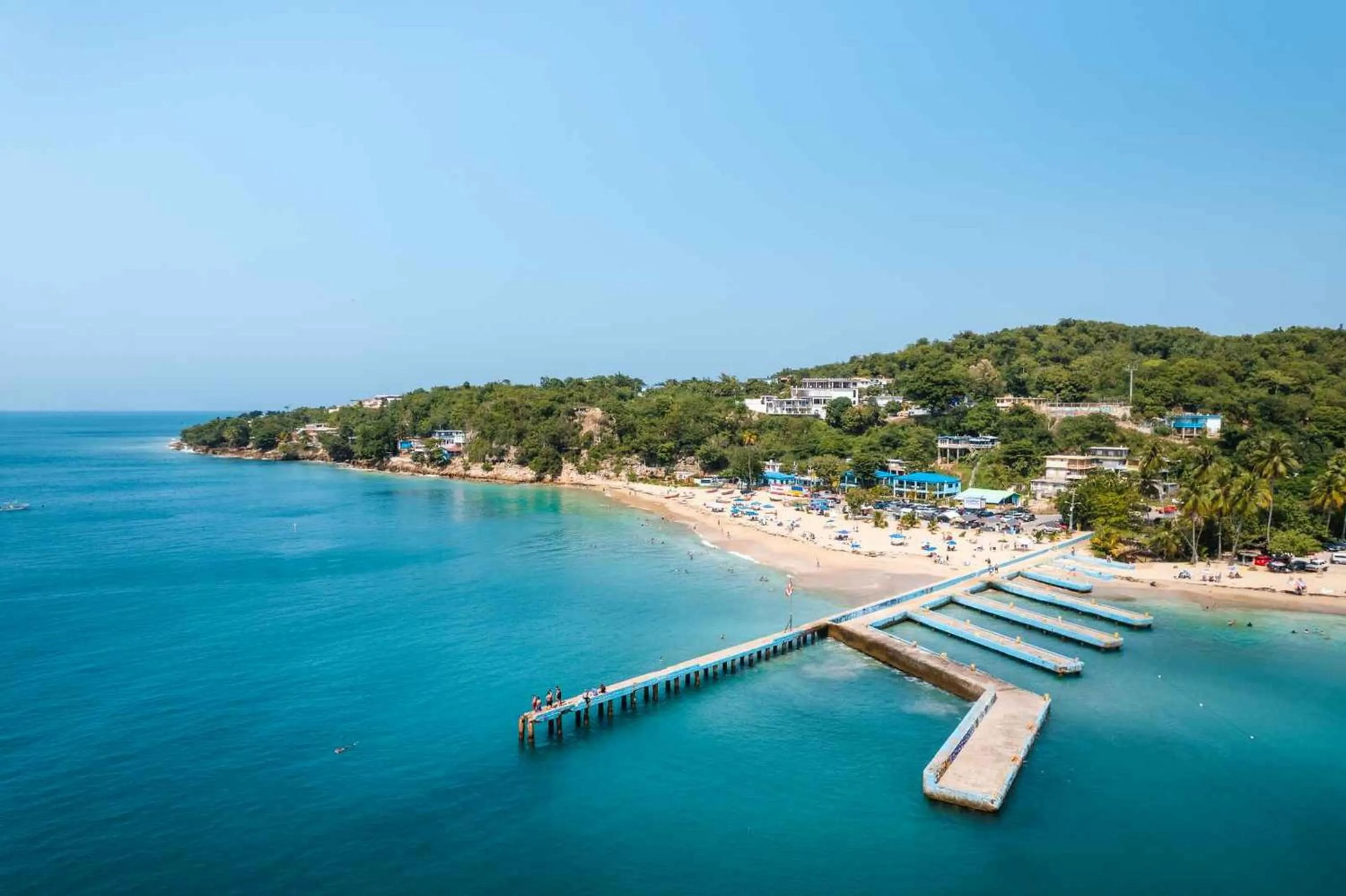 Day in Casa Verde Hotel - Steps to the Beach, Pool, Restaurant & Bar