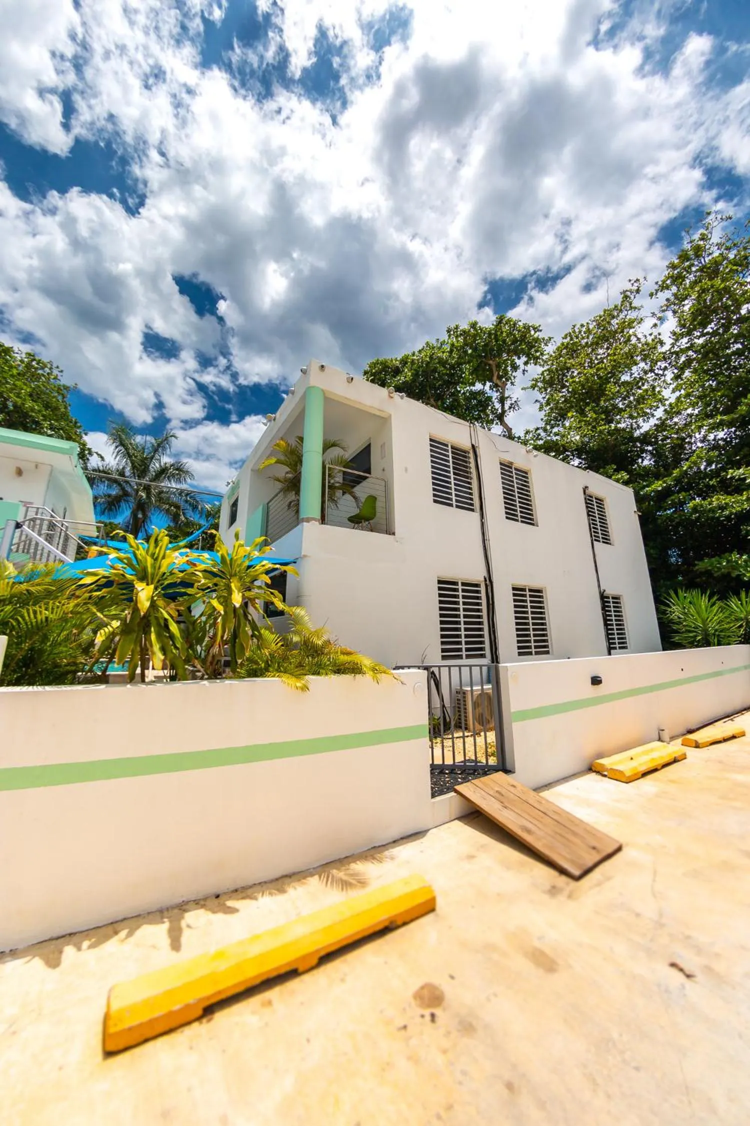 Property building in Casa Verde Hotel - Steps to the Beach, Pool, Restaurant & Bar