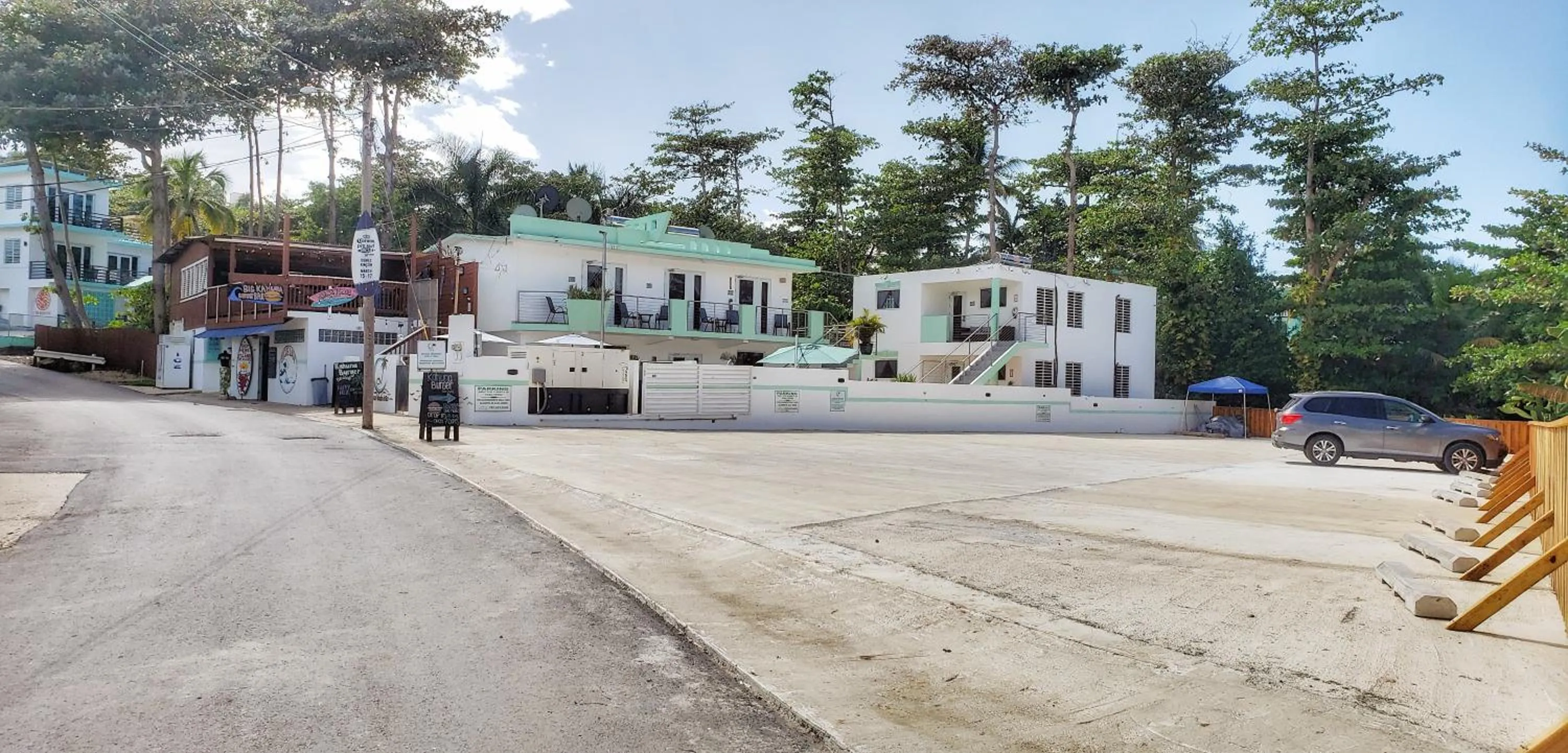 Property building in Casa Verde Hotel - Steps to the Beach, Pool, Restaurant & Bar