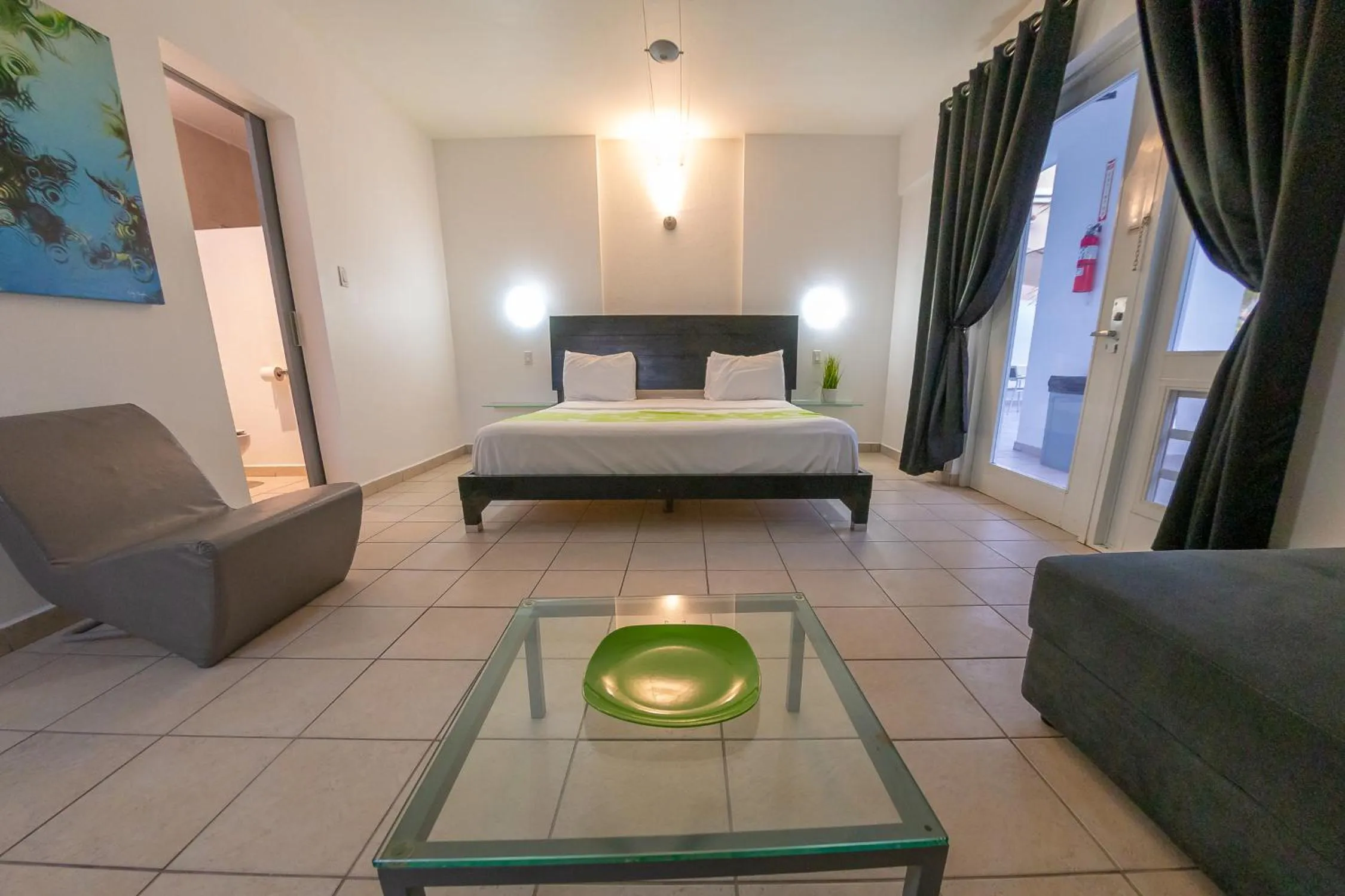 Photo of the whole room in Casa Verde Hotel - Steps to the Beach, Pool, Restaurant & Bar