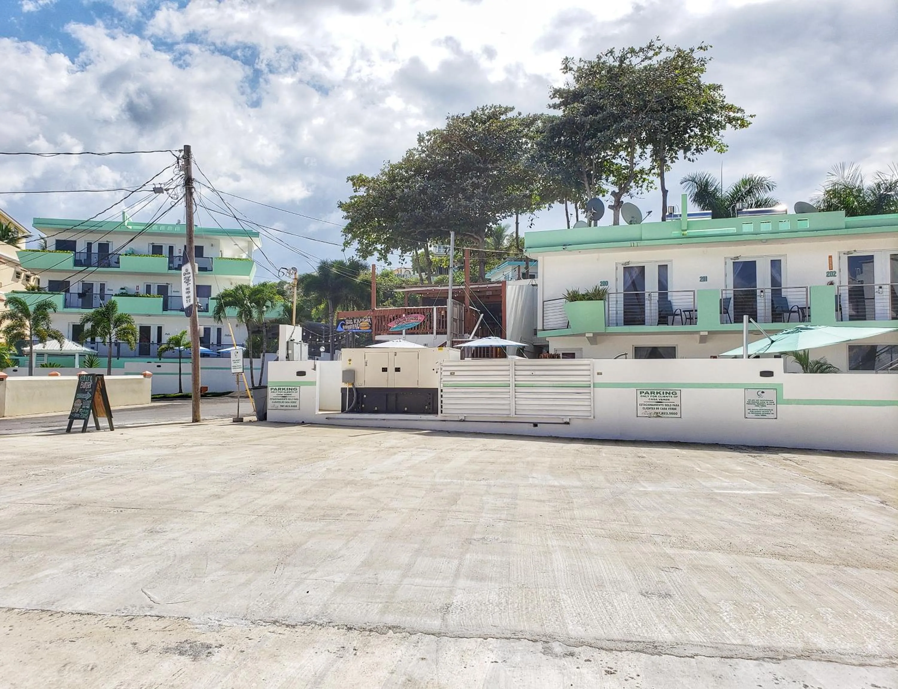 Property building in Casa Verde Hotel - Steps to the Beach, Pool, Restaurant & Bar