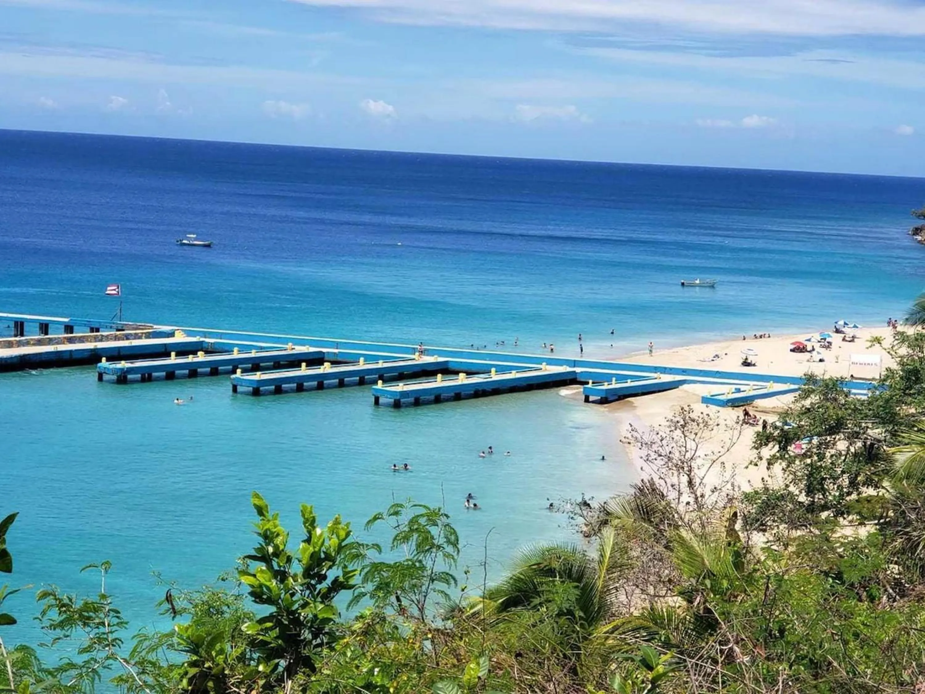 Nearby landmark in Casa Verde Hotel - Steps to the Beach, Pool, Restaurant & Bar