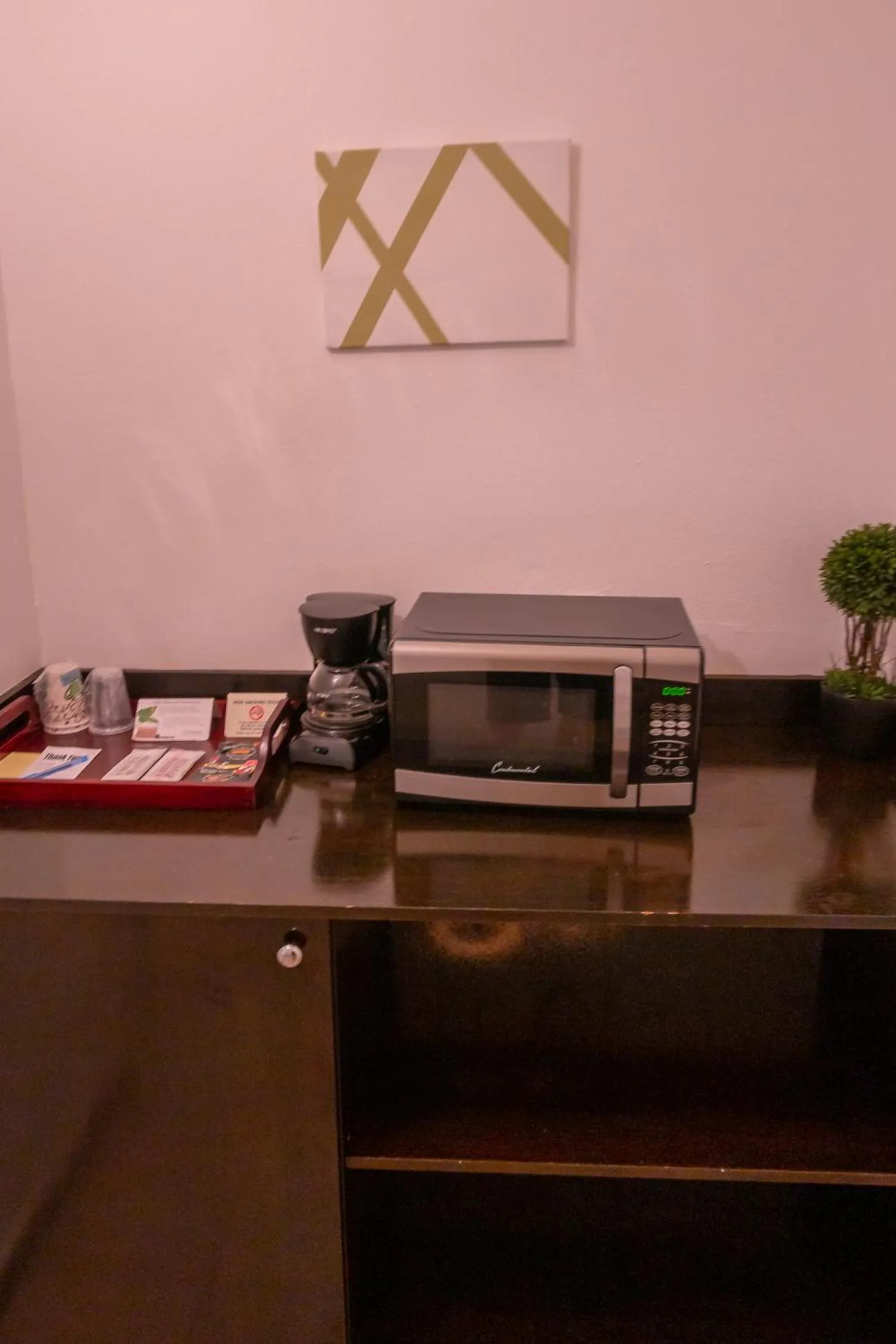 minibar in Casa Verde Hotel - Steps to the Beach, Pool, Restaurant & Bar