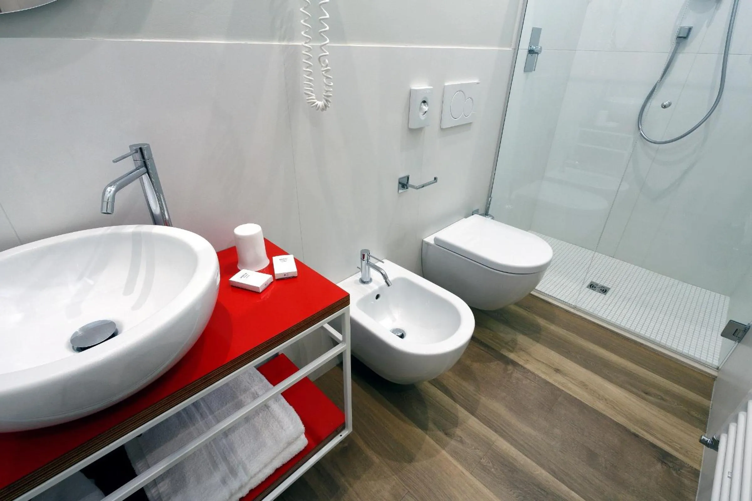 Shower in Hotel Aurea