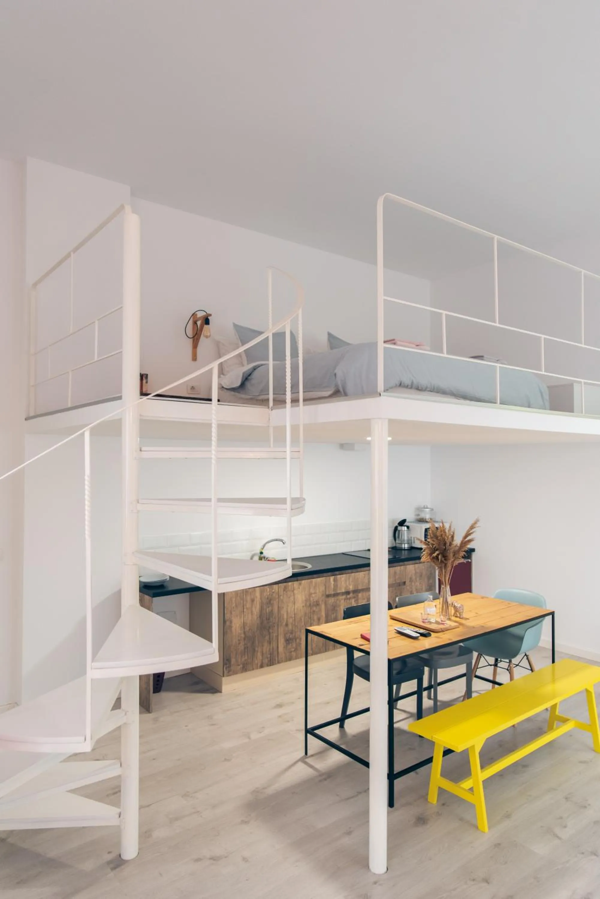 Photo of the whole room, Bed in Sun&Moon Ohridlake Apartments