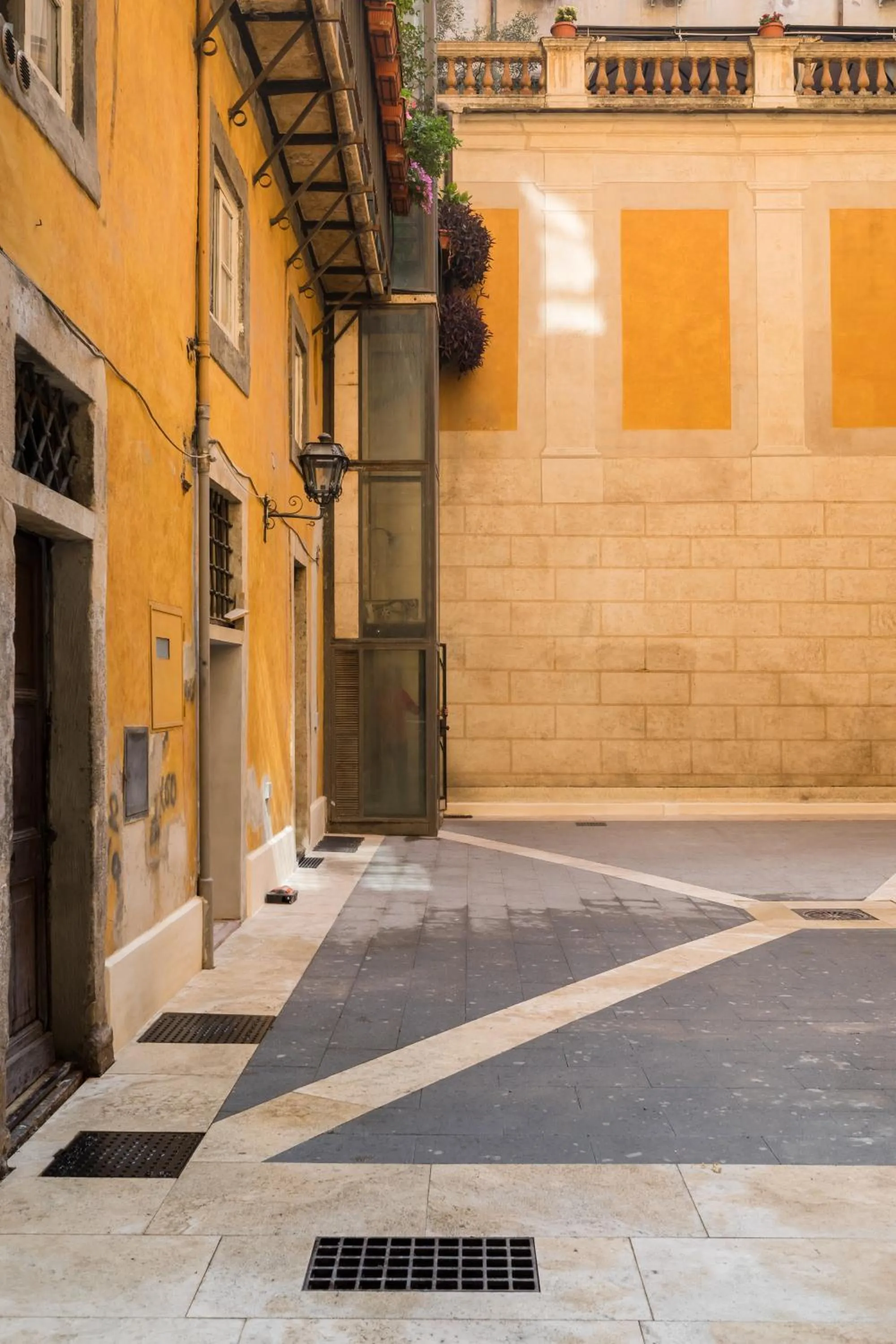 A World Aparts - 13 T.Argentina