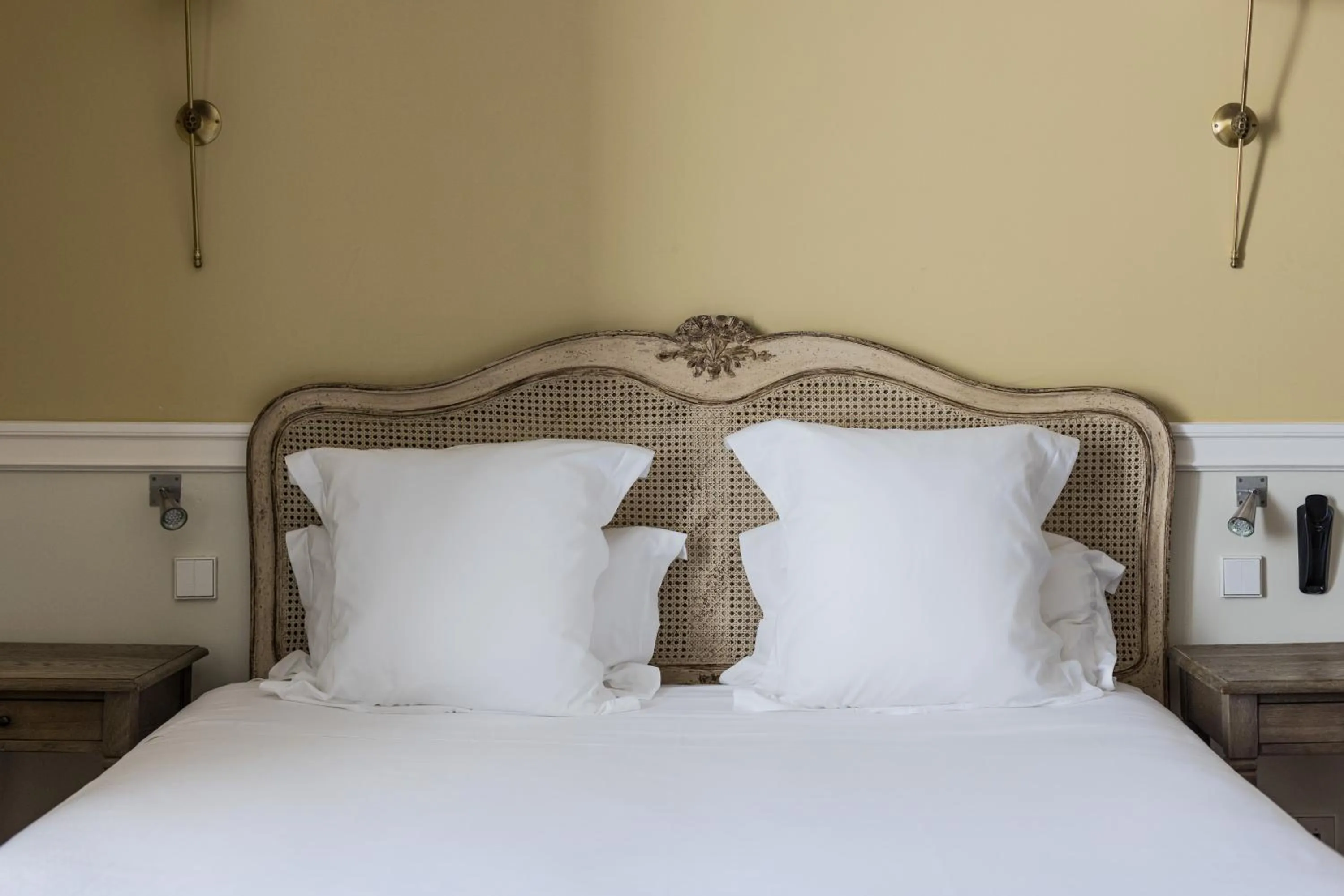 Bedroom, Bed in Hotel Saint Julien