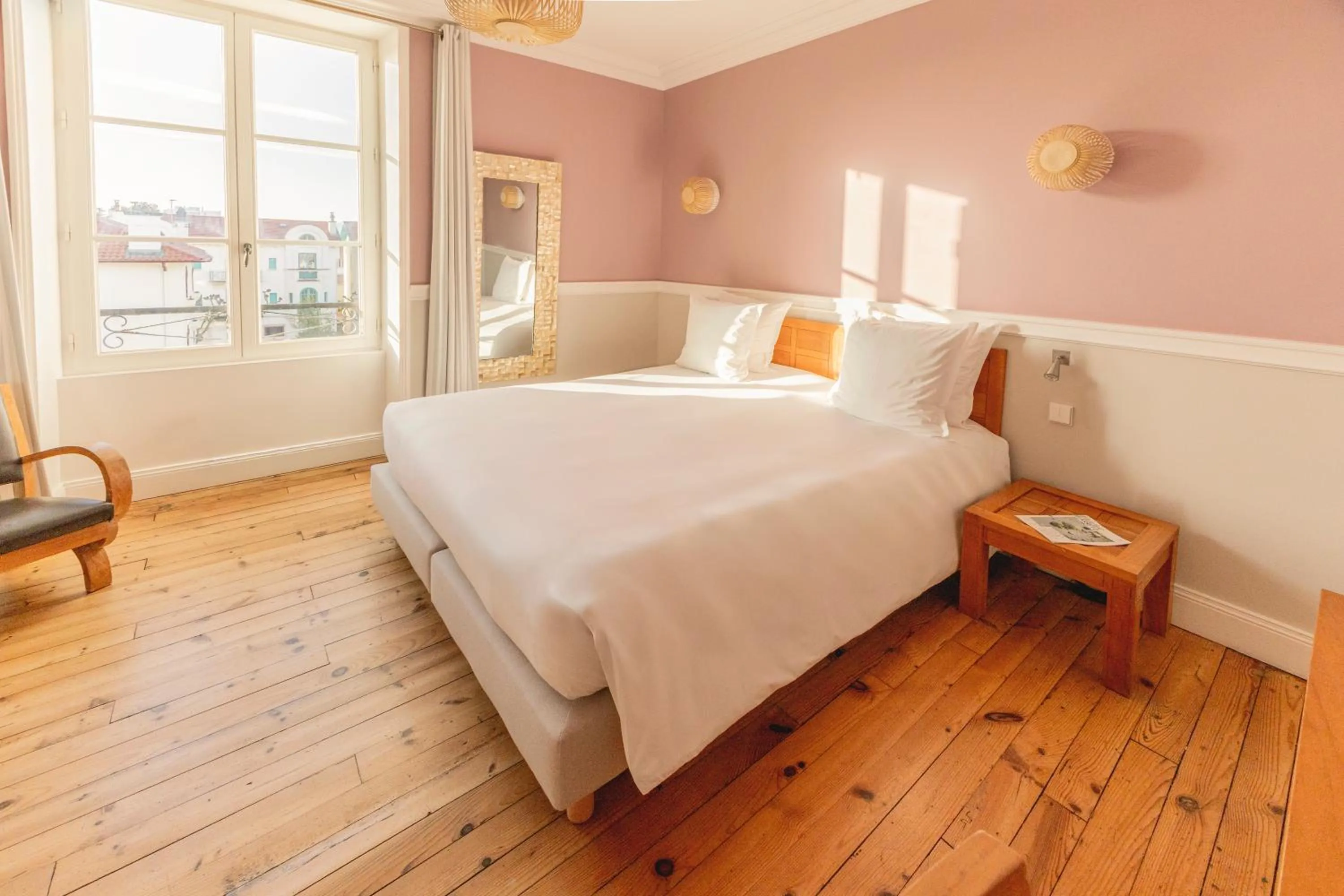 Bed in Hotel Saint Julien