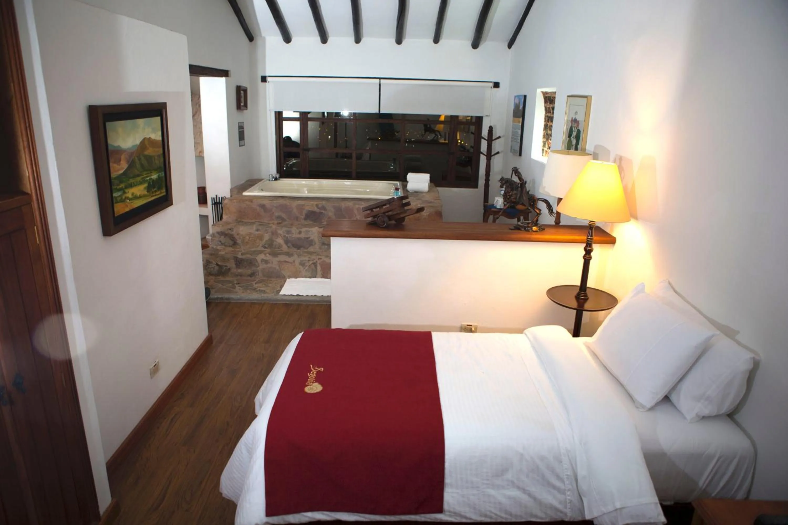 Photo of the whole room, Bed in Hospederia Centro de Convenciones Duruelo