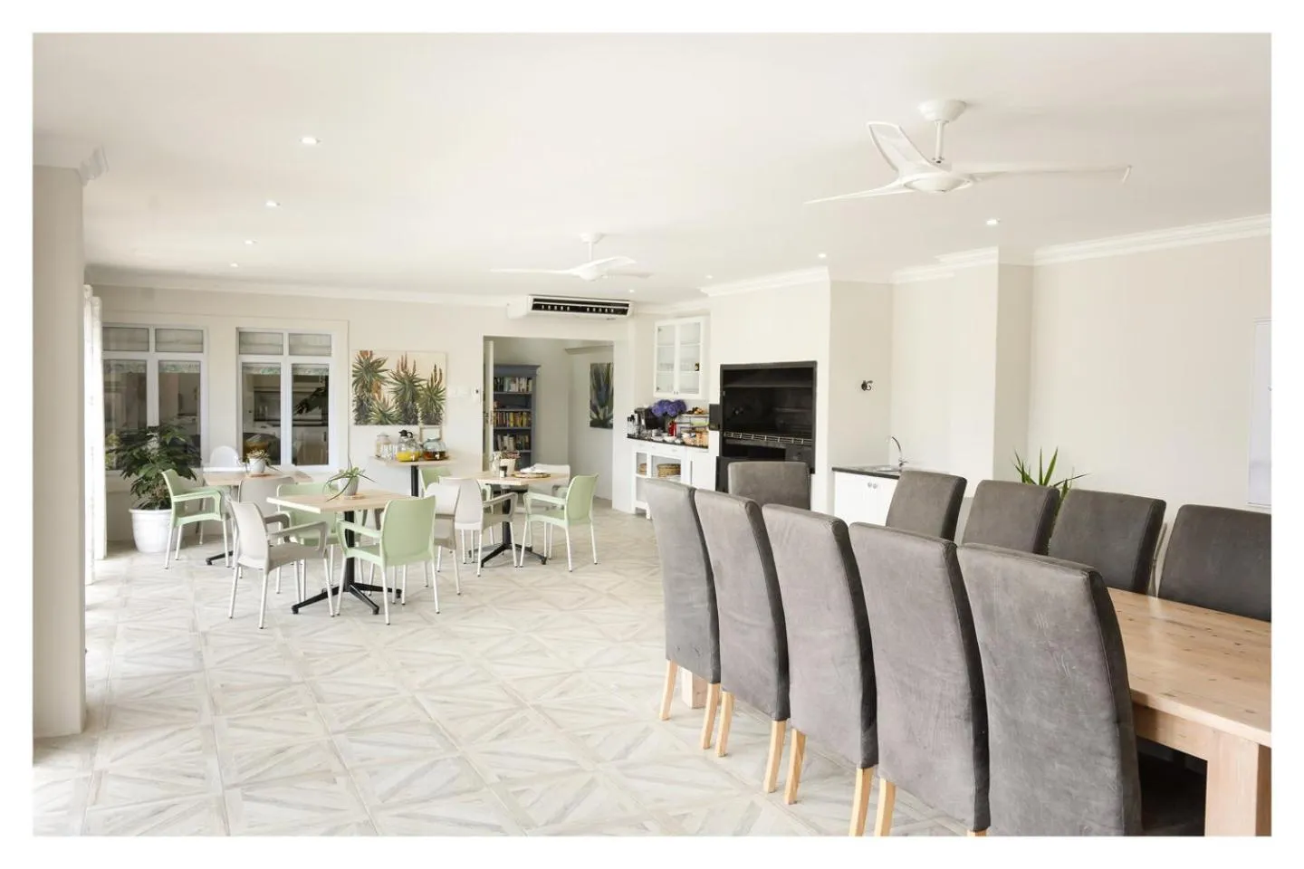 Restaurant/places to eat in 66 On Monzali 4 Star Luxury Guesthouse