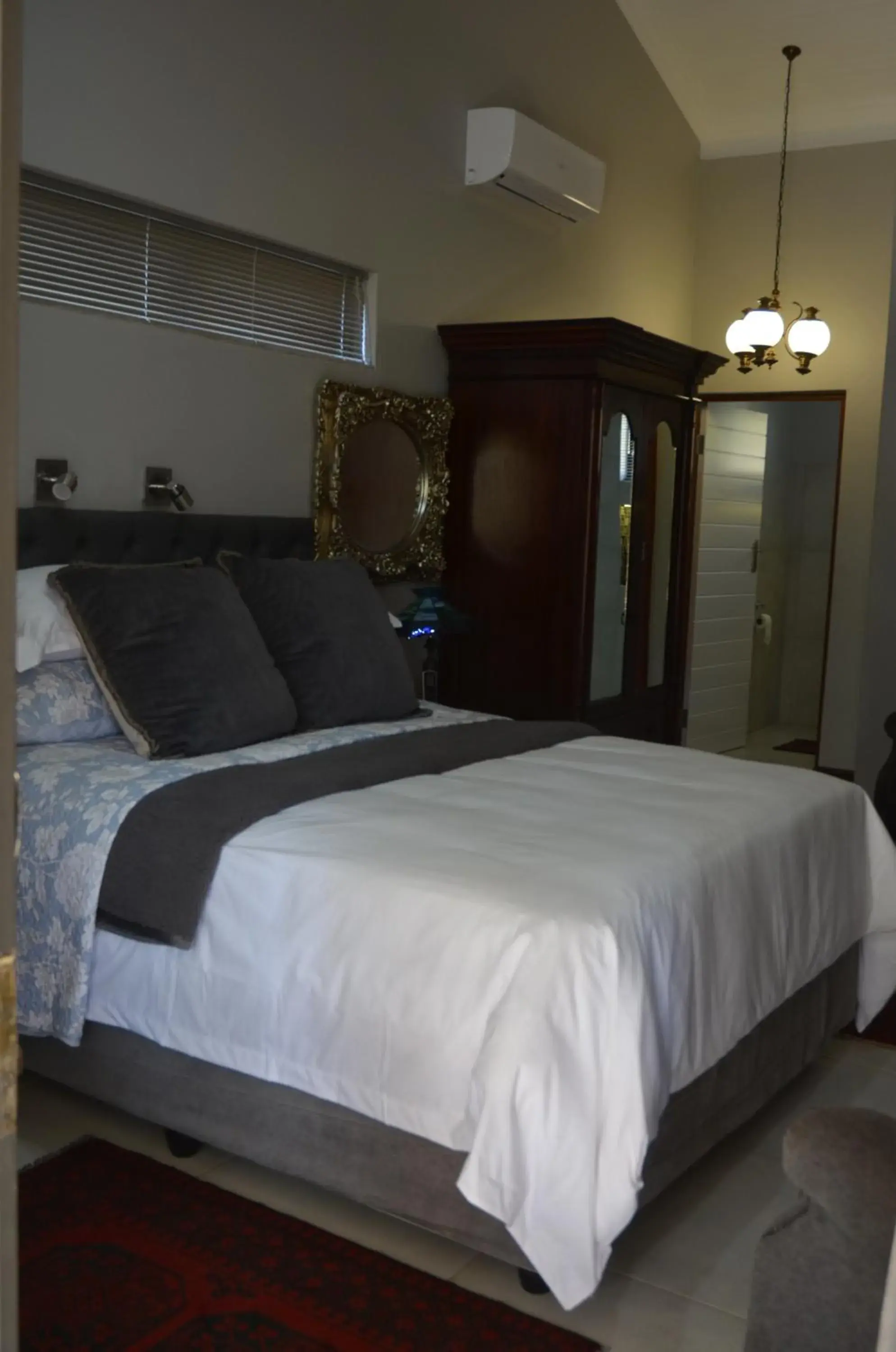 Executive Double Room - single occupancy in 64 on Malabor Executive Double Room - single occupancy in 64 on Malabor