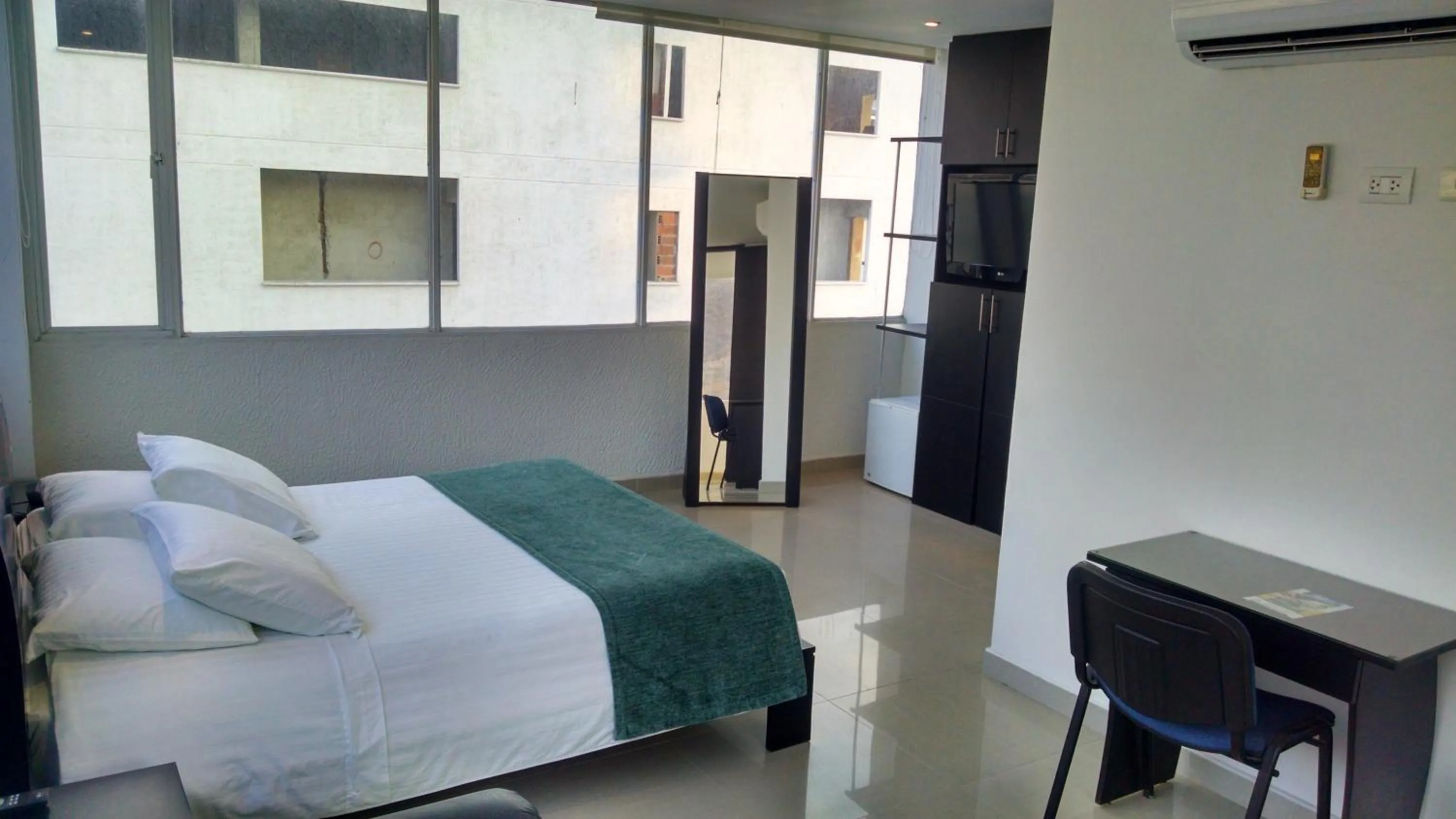 Photo of the whole room, Bed in Hotel Tayrona Rodadero